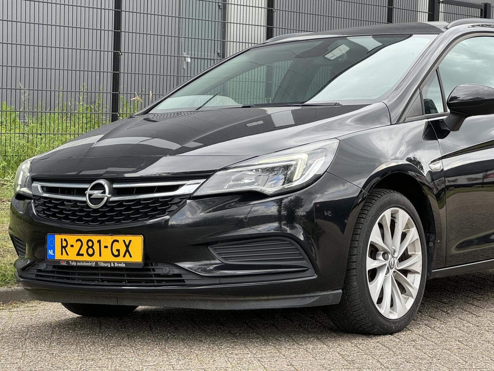 Foto van Opel Astra Sports Tourer