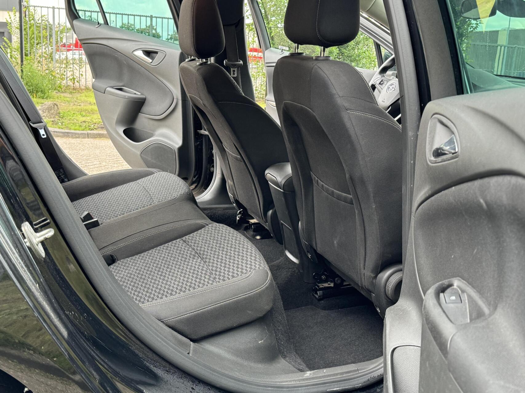 Foto van Opel Astra Sports Tourer