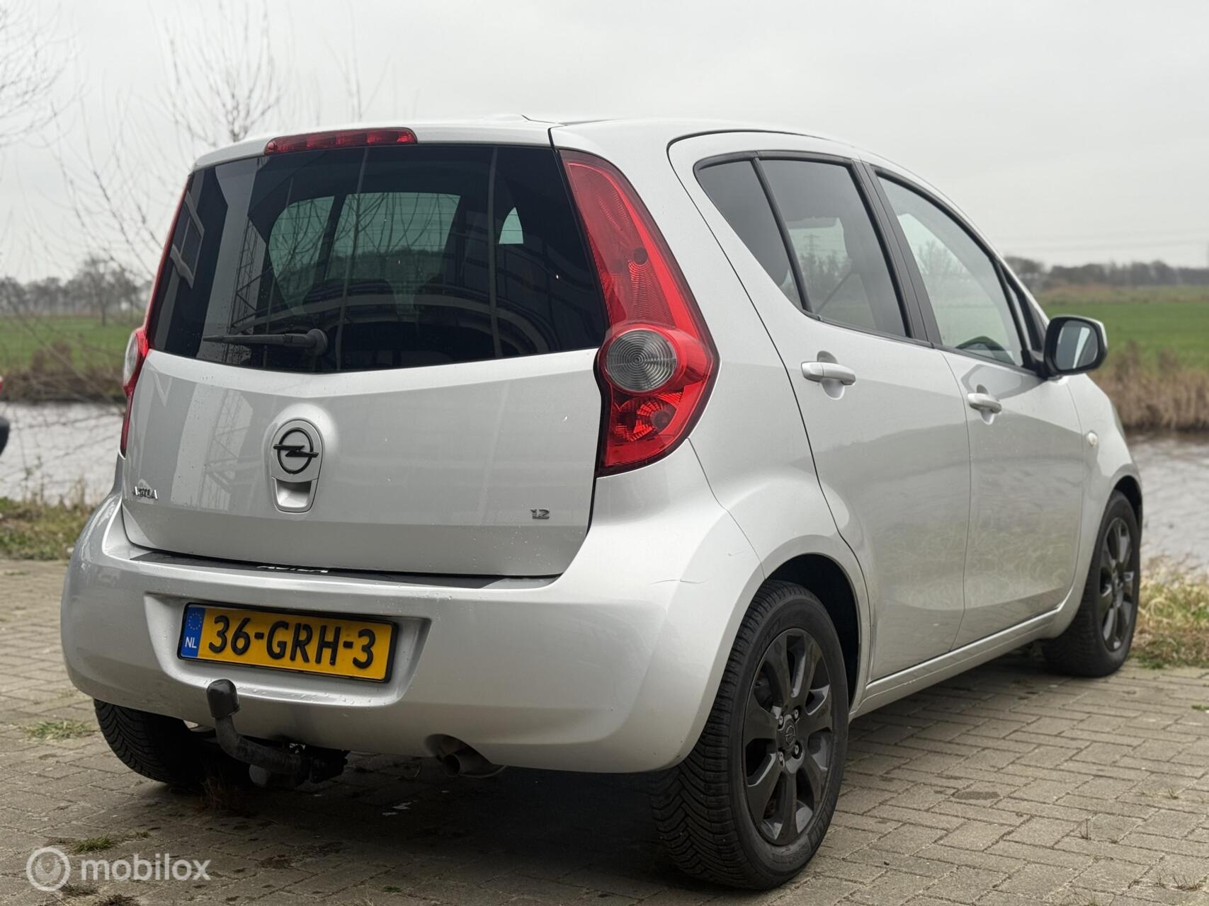 Foto van Opel Agila