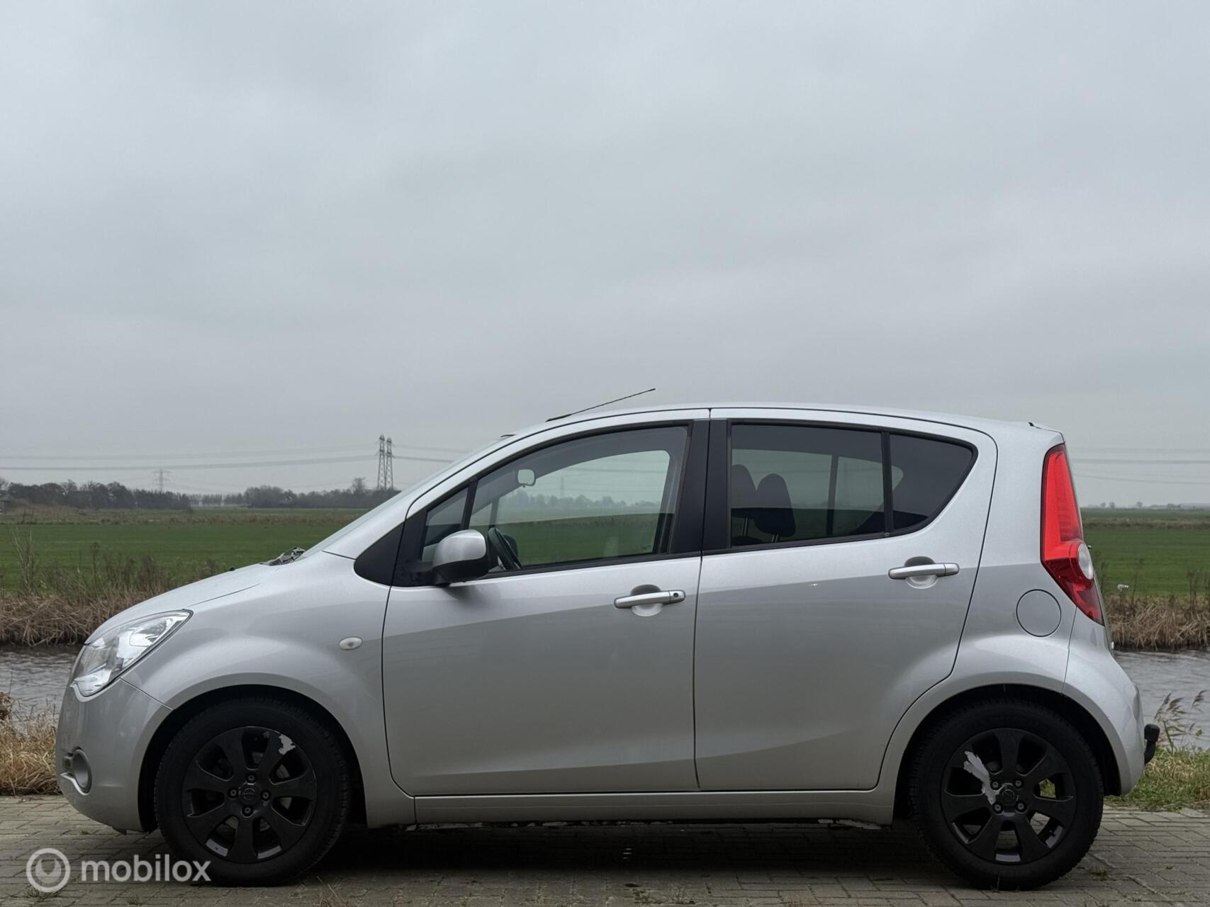 Foto van Opel Agila