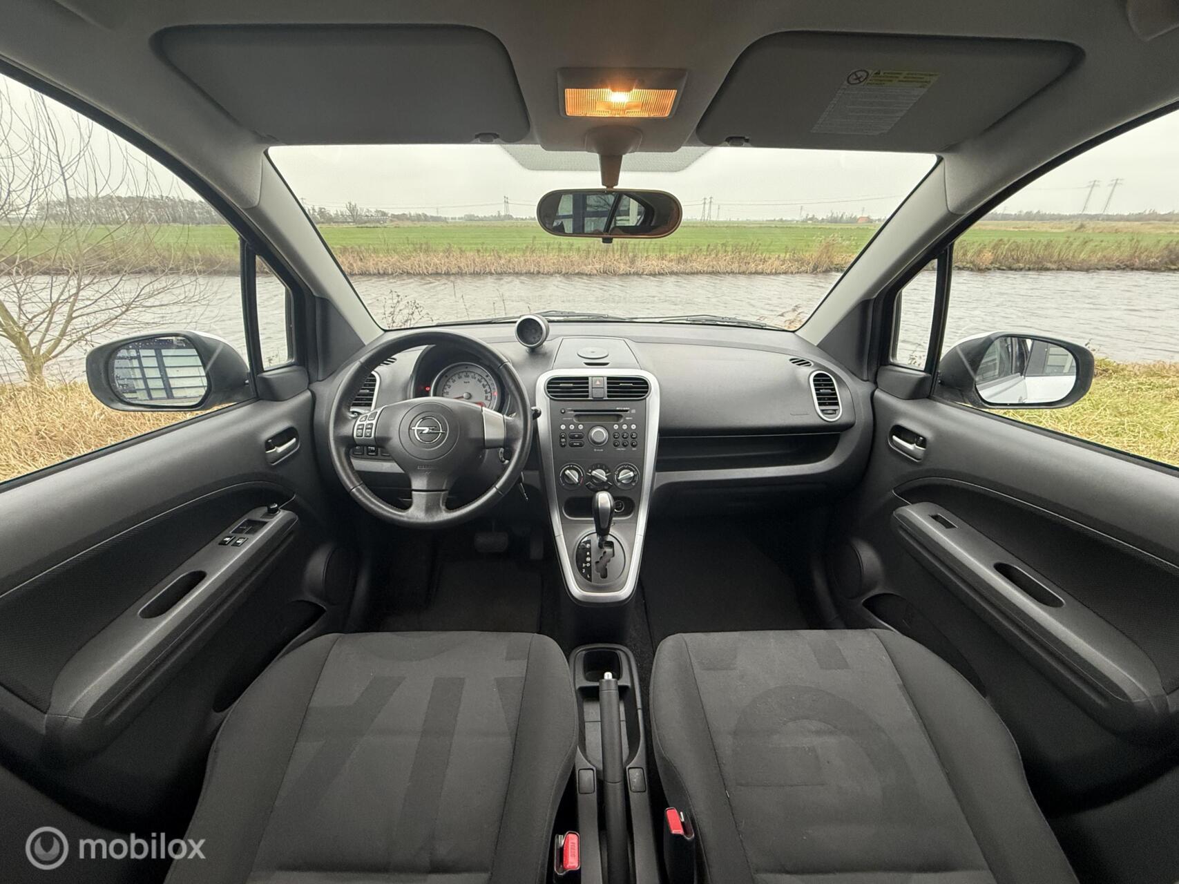 Foto van Opel Agila