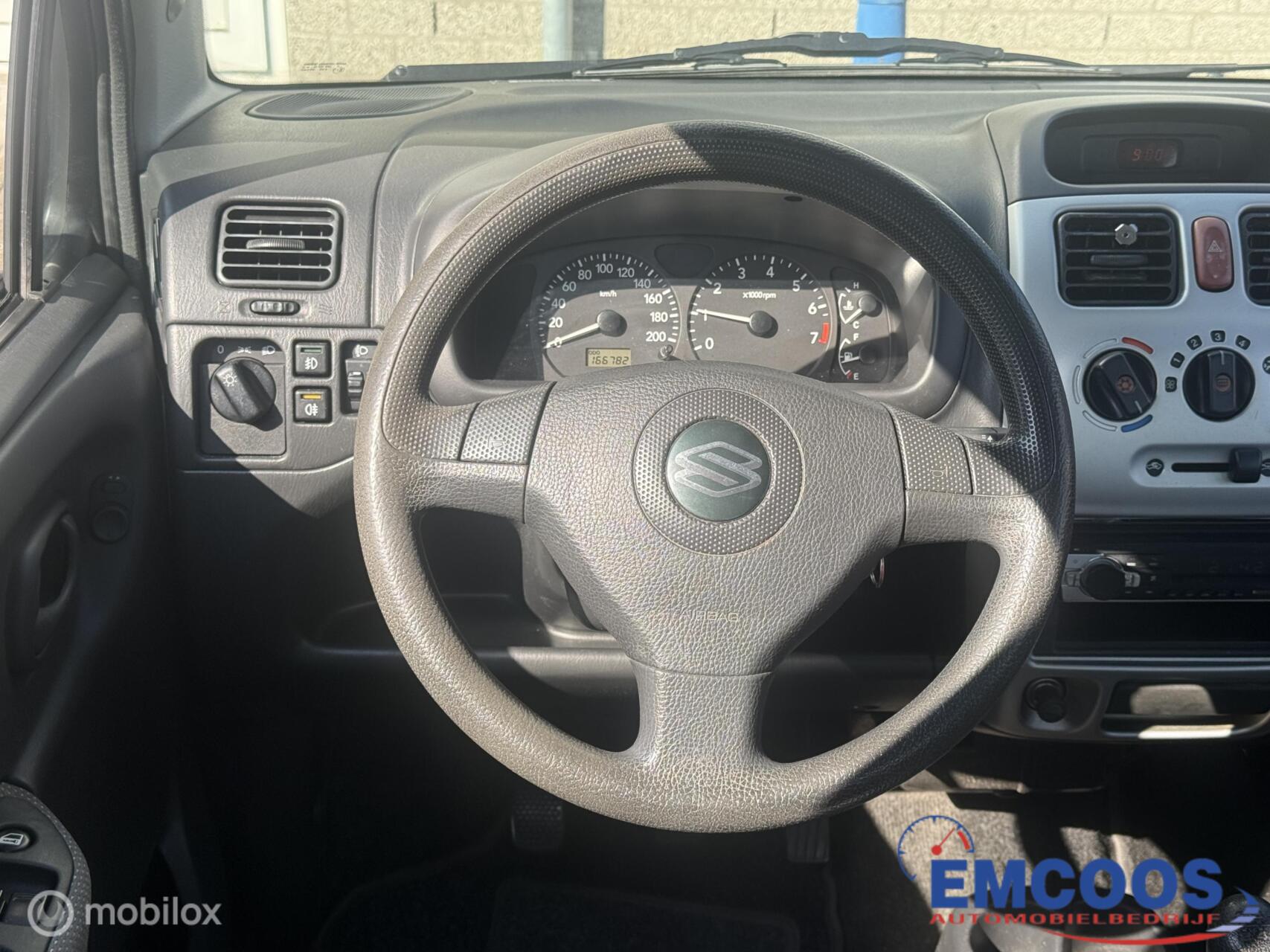 Foto van Suzuki Wagon R
