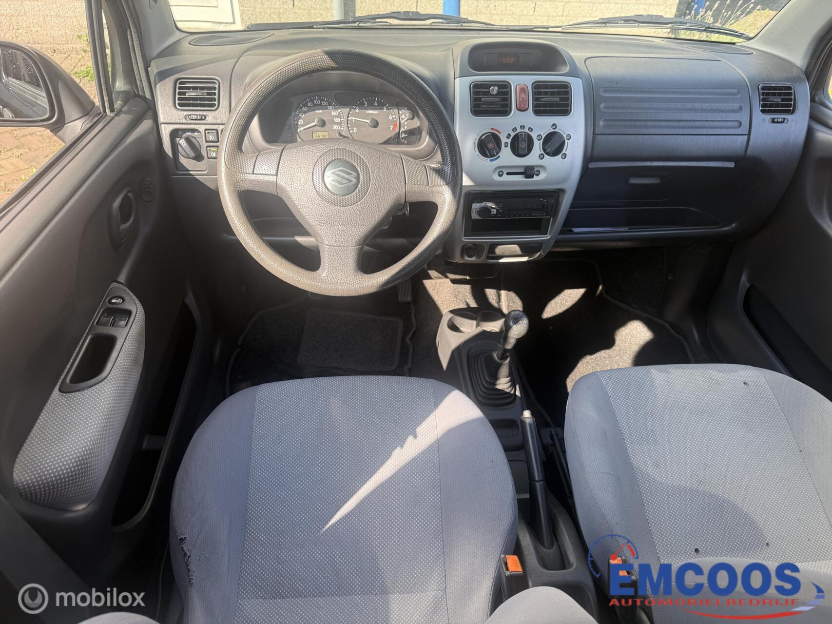 Foto van Suzuki Wagon R