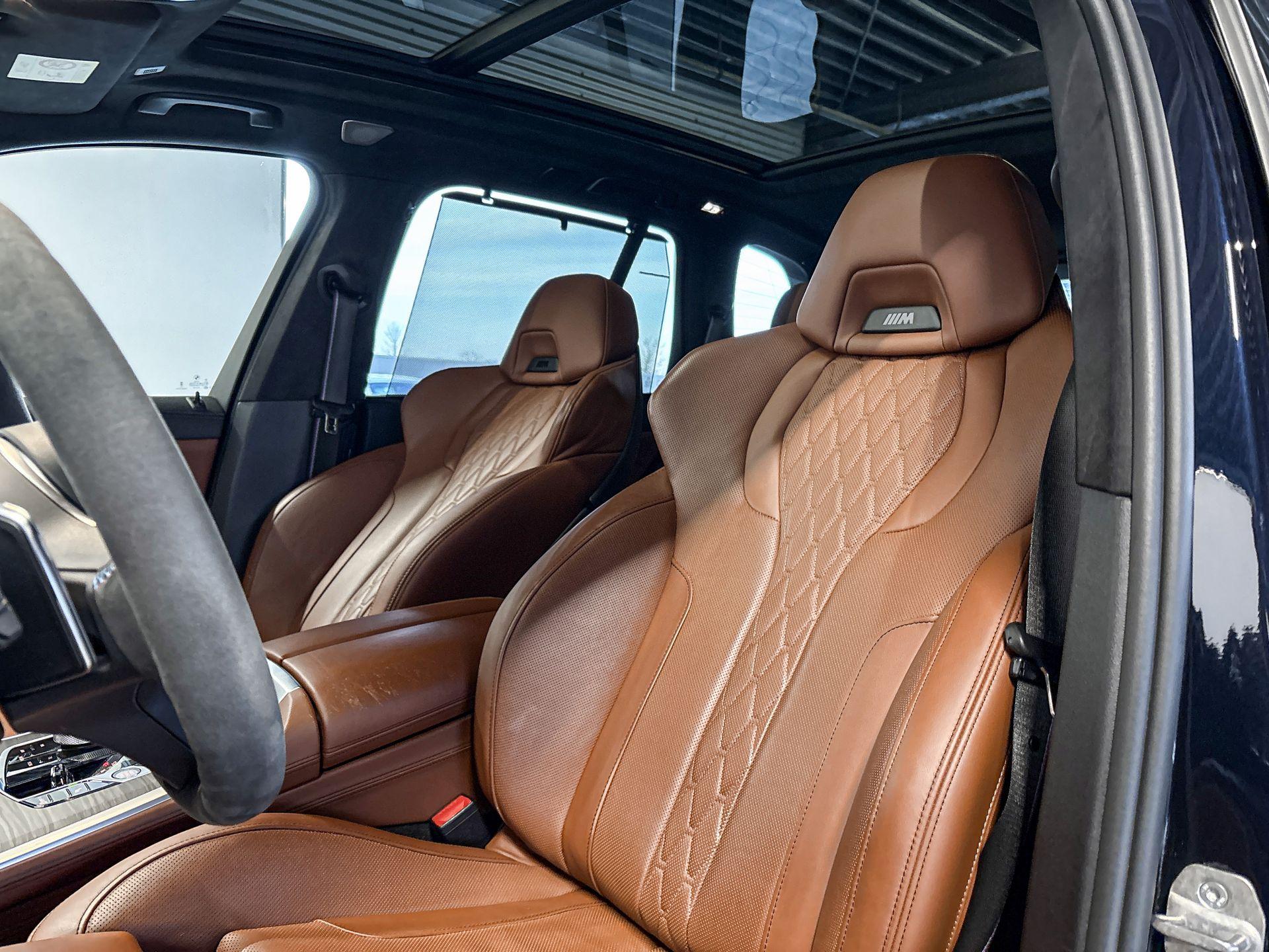 Foto van BMW X5 M60i xDrive