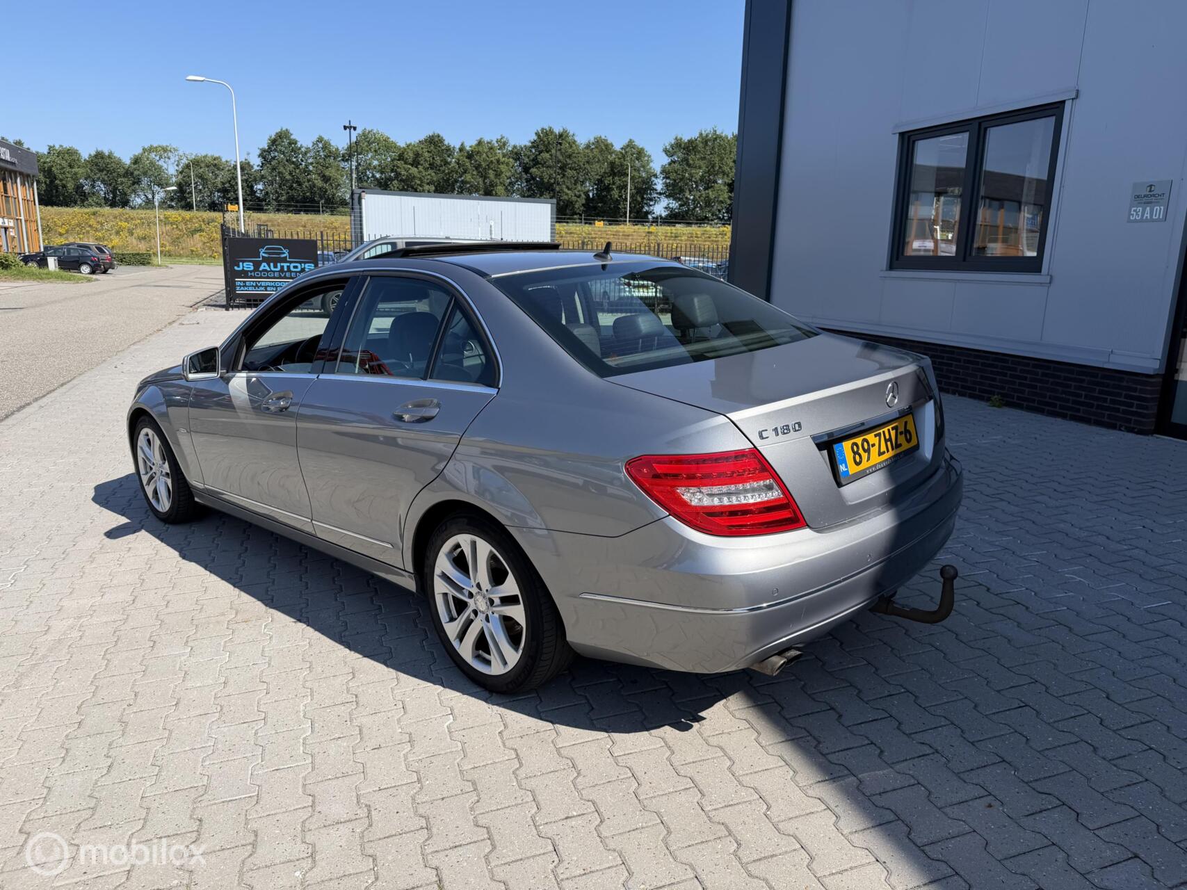 Foto van Mercedes-Benz C 180
