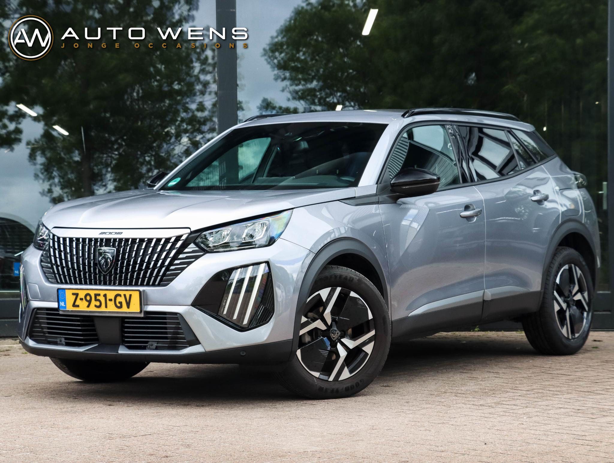 Peugeot 2008 1.2 PureTech 100 Allure 2024 - voorkant