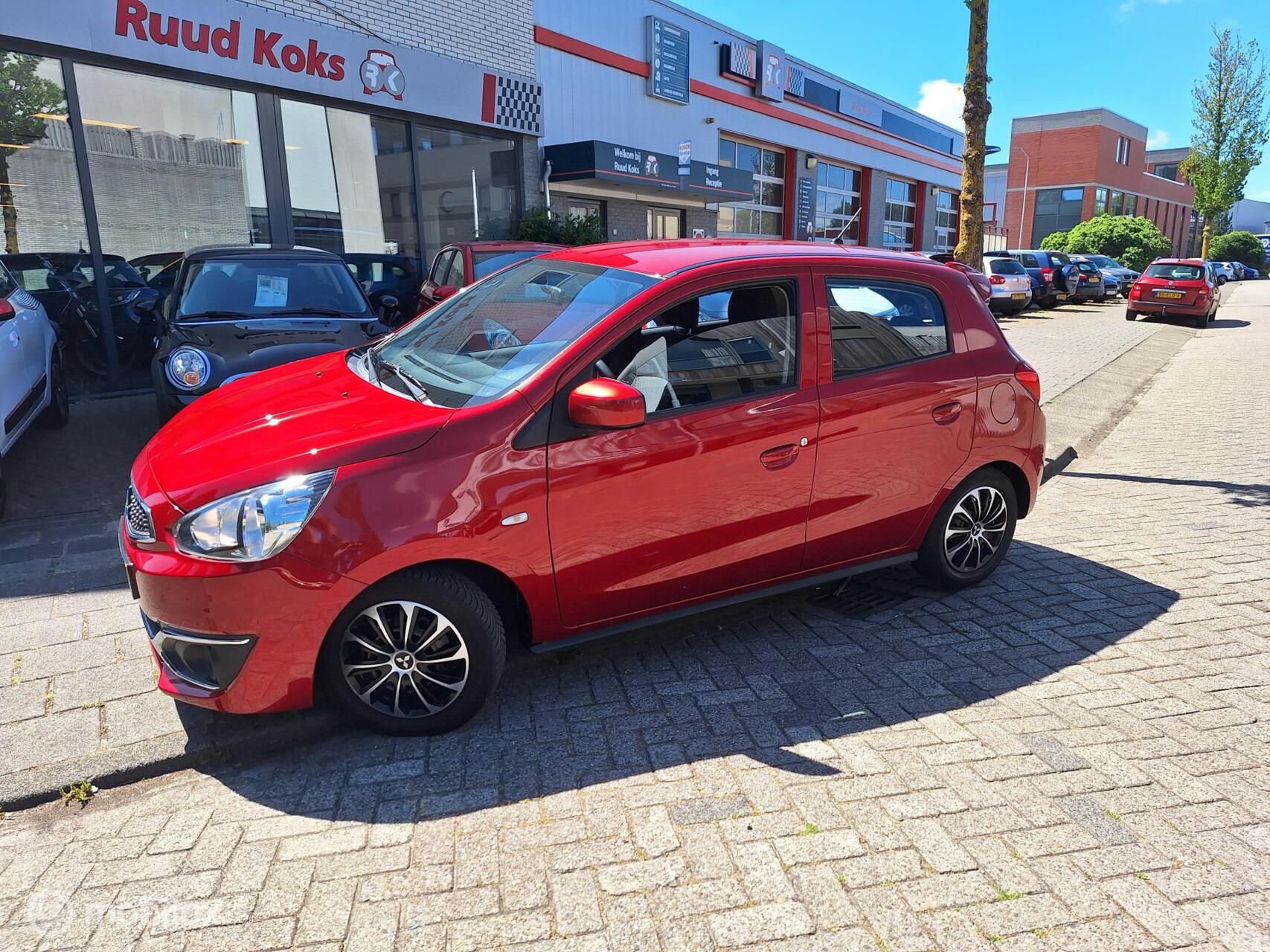 Mitsubishi Mitsubishi Space Star 1.0 Cool+ 2019 - voorkant
