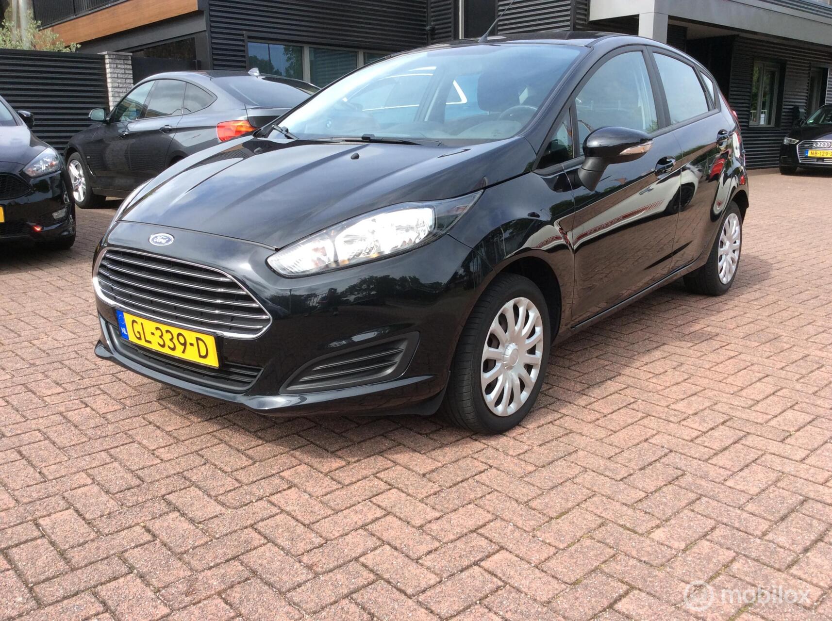 Ford Fiesta 1.0 Style Airco 5-Deurs Nav Nap Dealer OH Isofix 2015 - voorkant