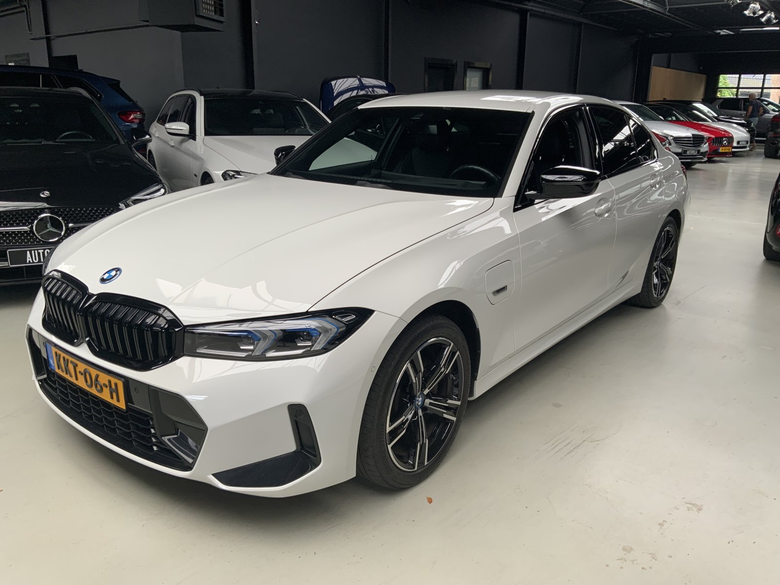 BMW 3-serie 320e 2022 - voorkant