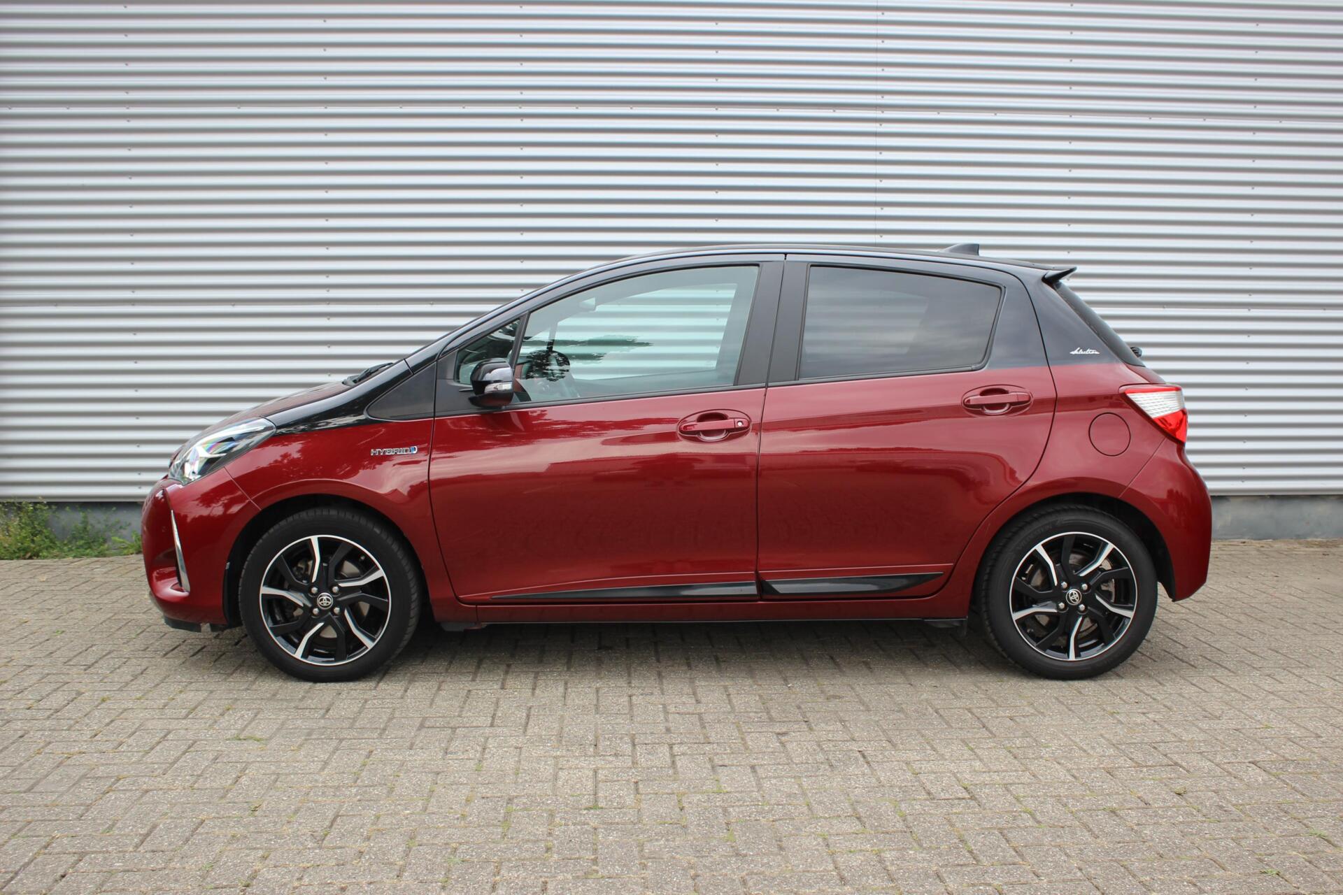Foto van Toyota Toyota Yaris Hybrid