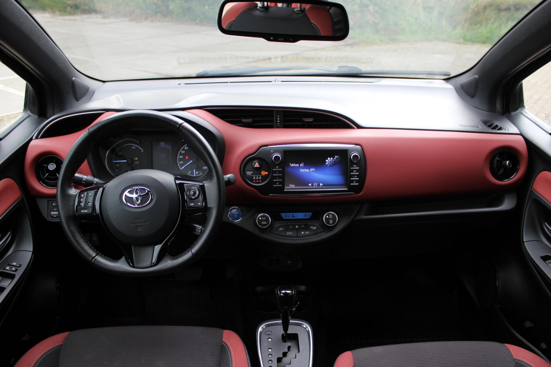 Foto van Toyota Toyota Yaris Hybrid