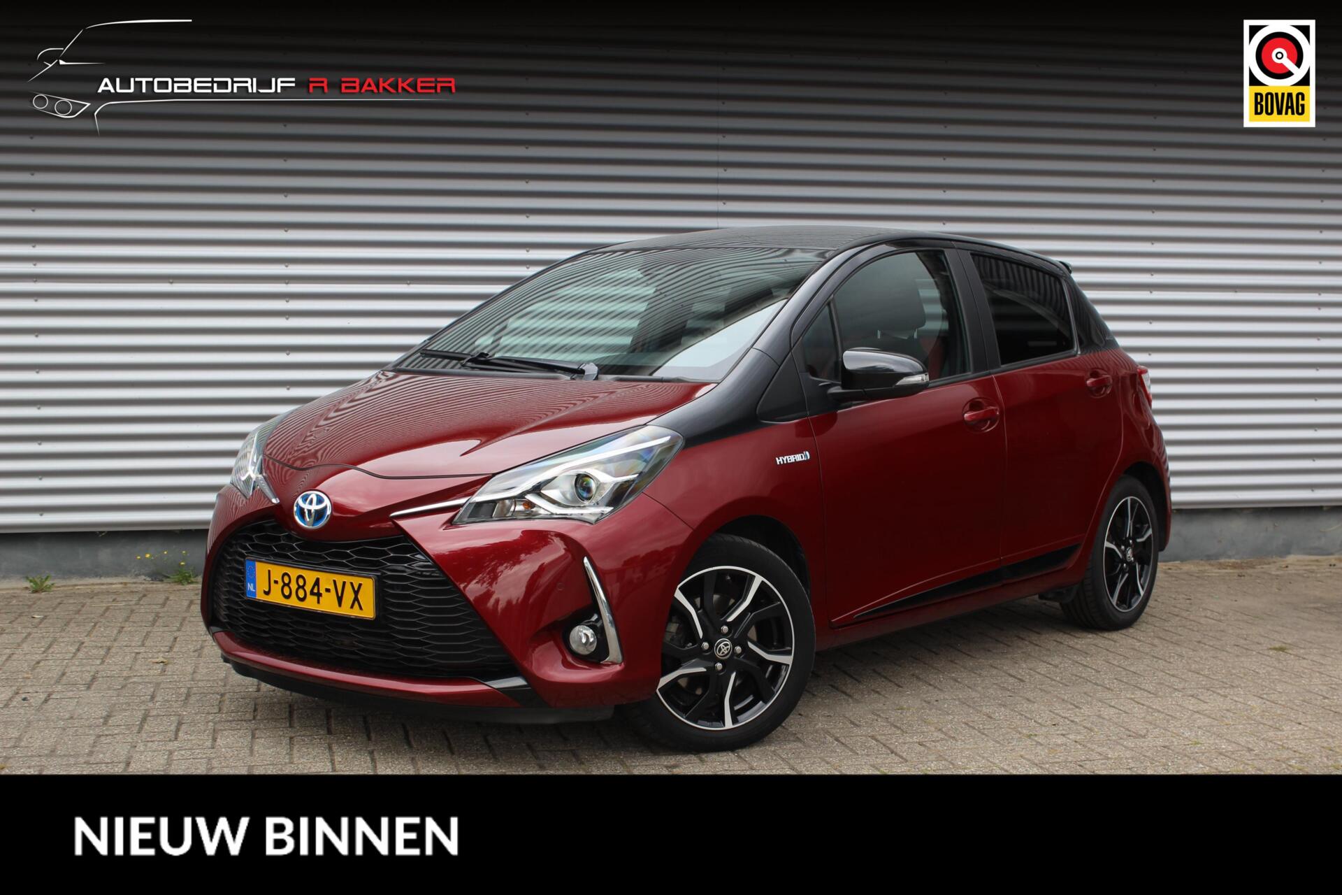 Toyota Toyota Yaris Hybrid 1.5 Hybrid Bi-Tone // Camera | Cruise control | Lichtmetaal | Parkeersensoren | Climate Control 2018 - voorkant