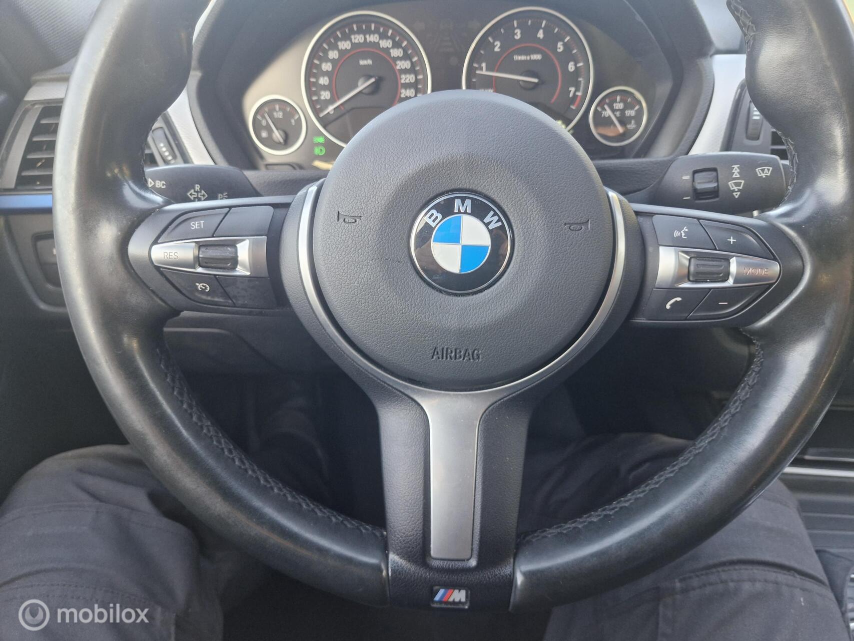 Foto van BMW 320i
