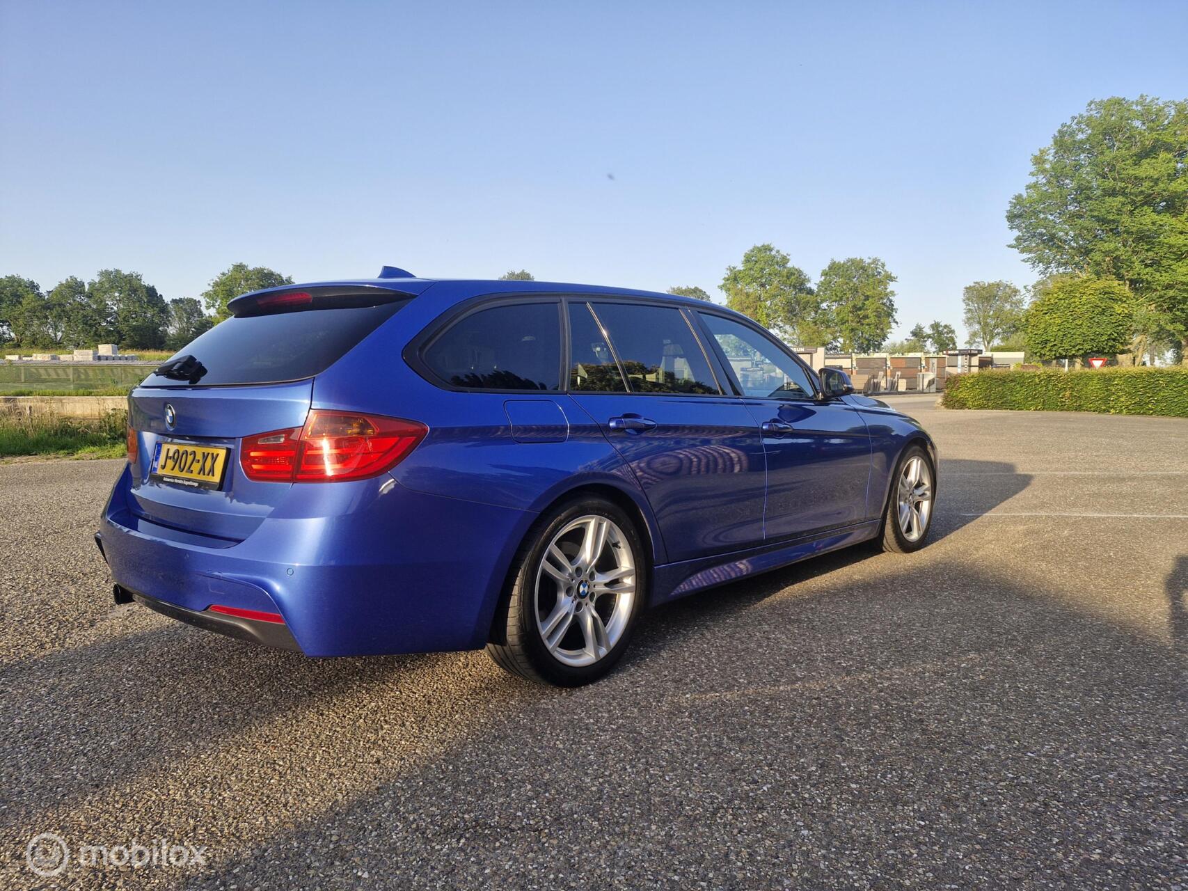 Foto van BMW 320i