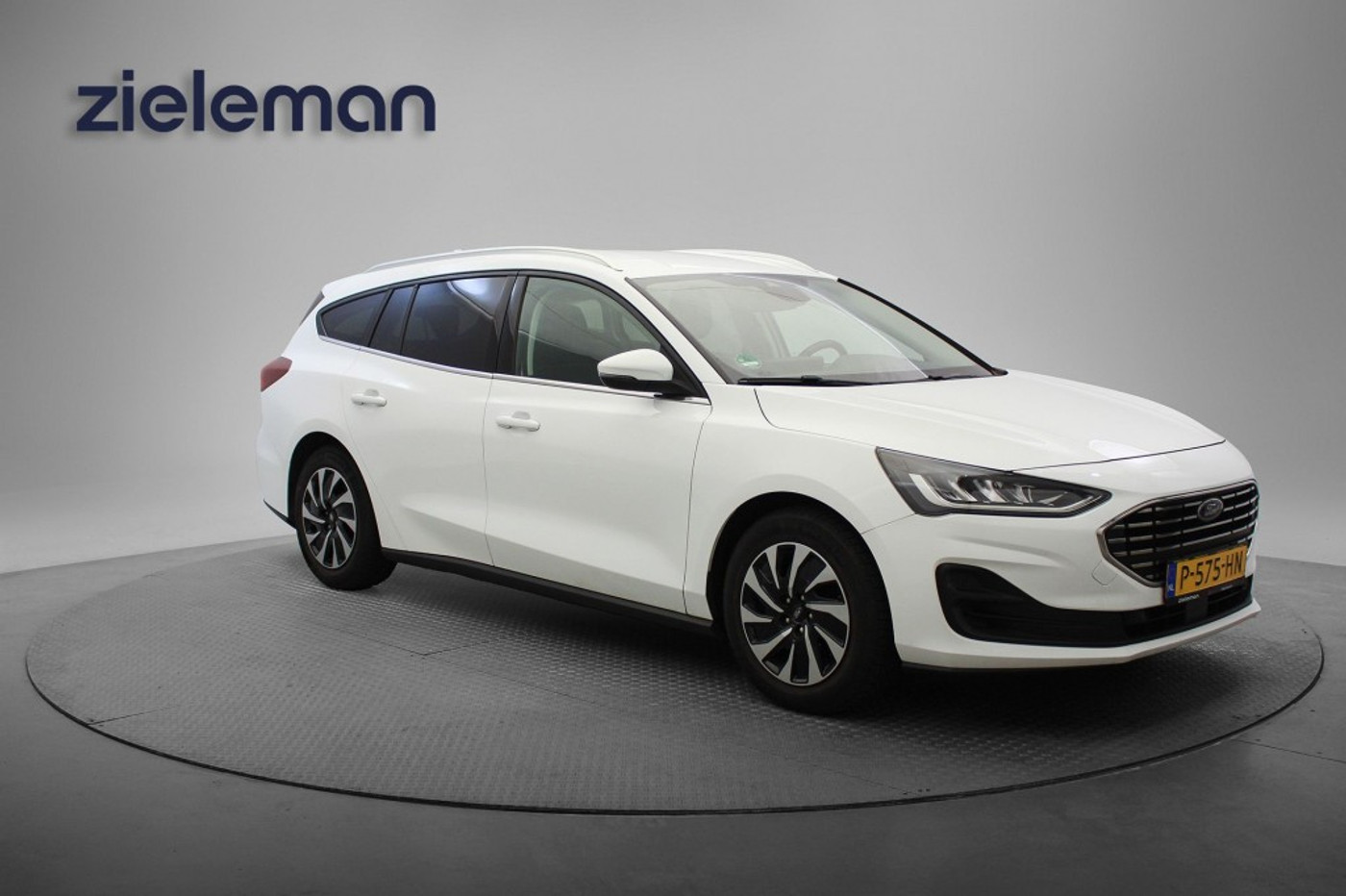 Ford Focus Wagon 1.0 EcoBoost Hybrid Titanium X Automaat  - Digitaal Cockpit, Carplay, Camera 2022 - voorkant