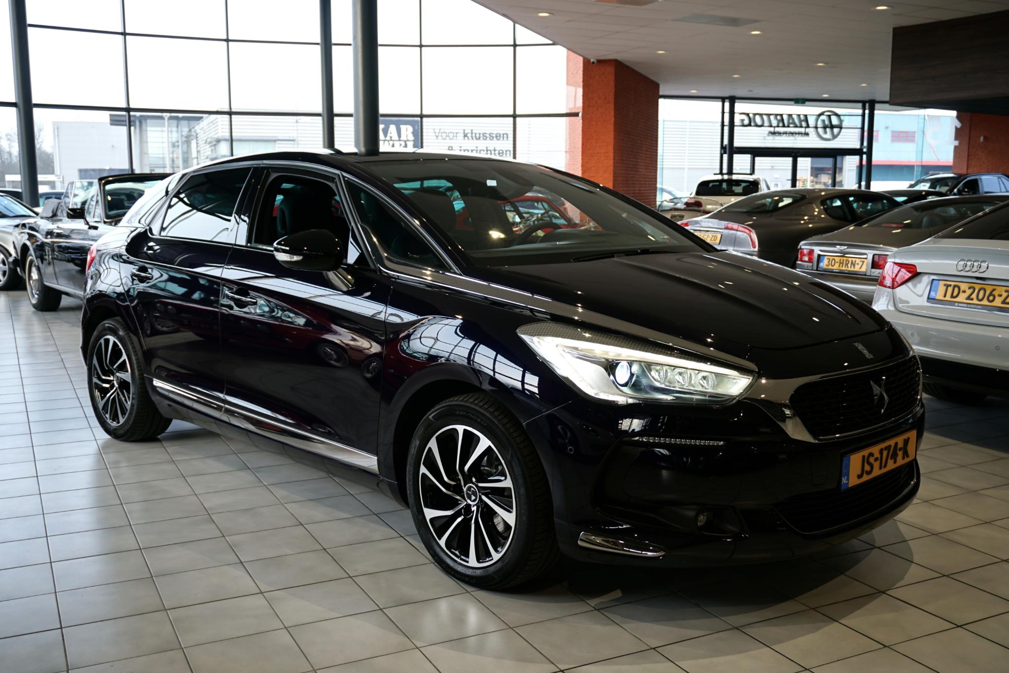 Foto van DS DS 5