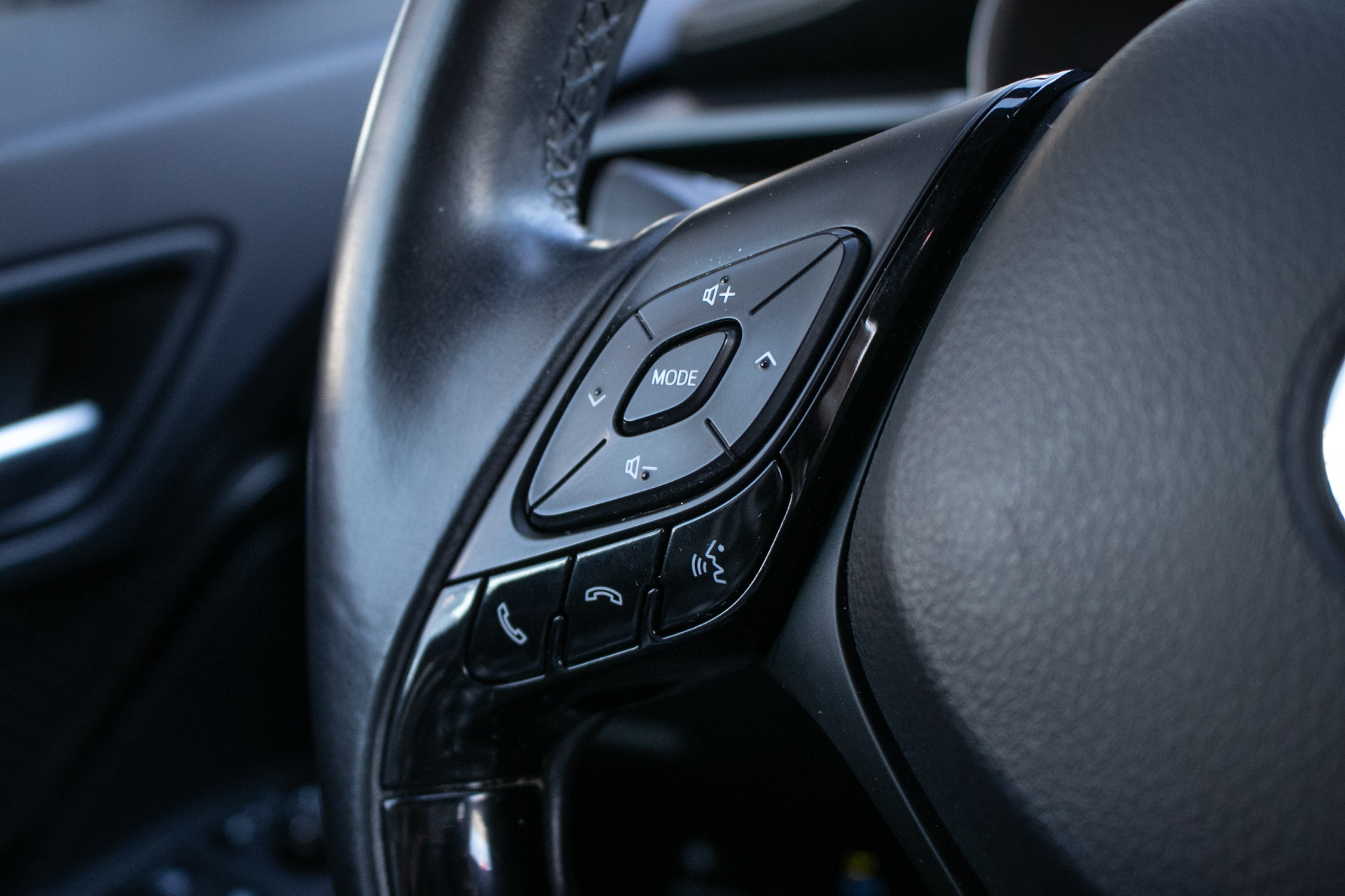 Foto van Toyota Toyota C-hr