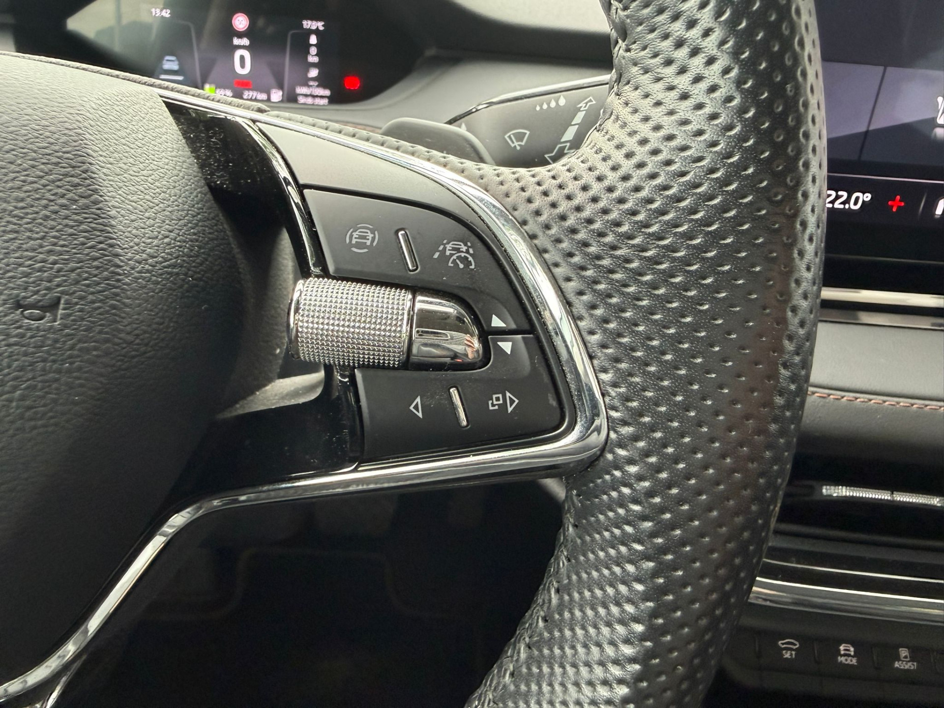 Foto van Skoda Enyaq 80