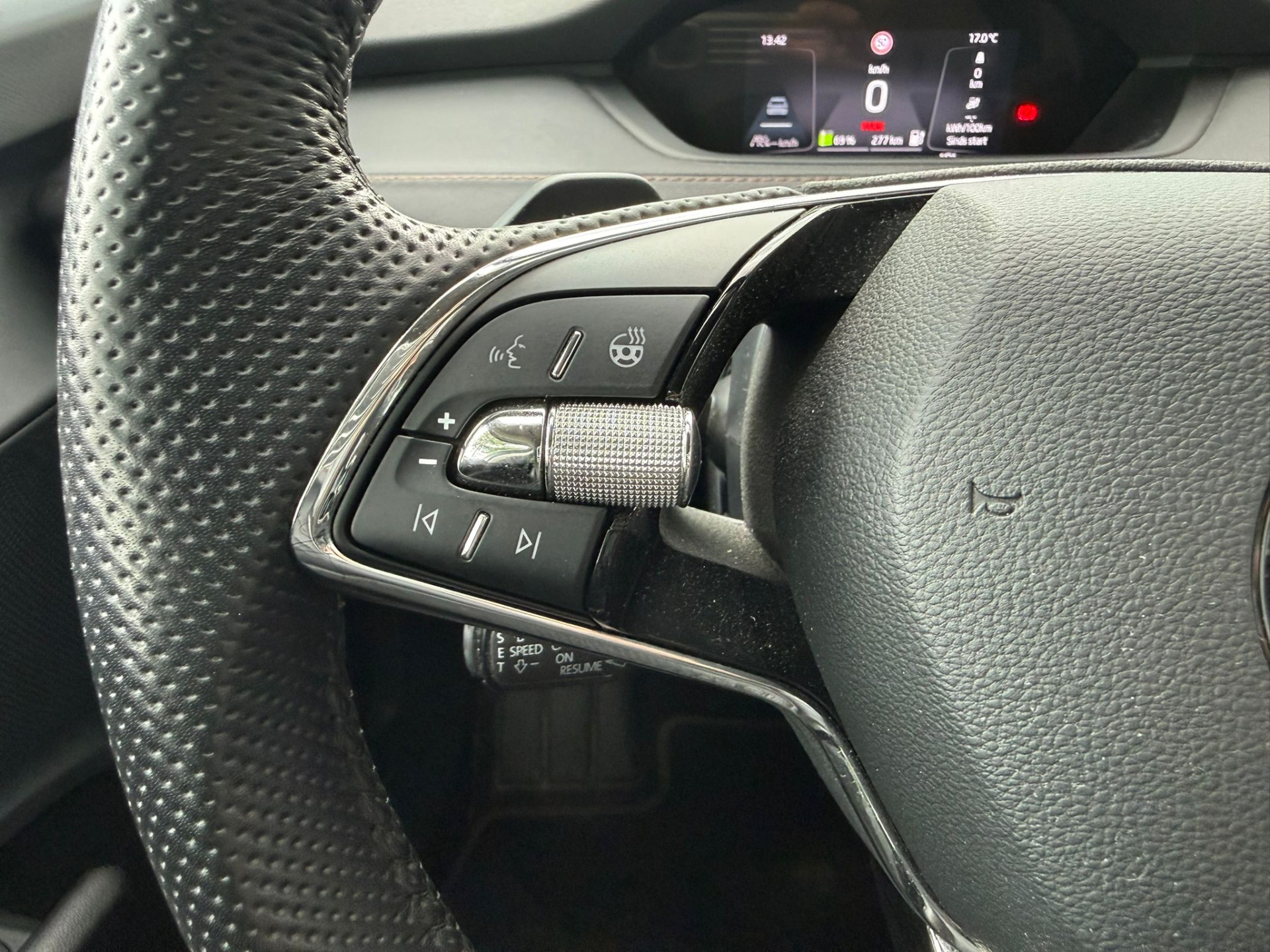 Foto van Skoda Enyaq 80