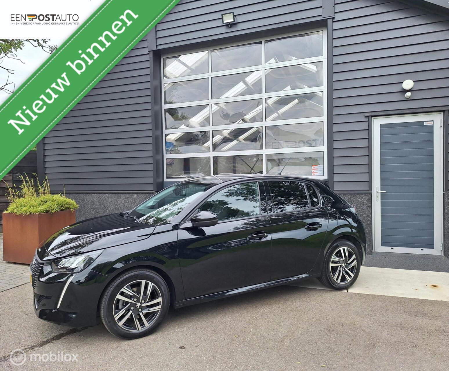 Peugeot 208 1.2 PureTech Allure BTW-Auto, 1e Eig. Carplay-Navigatie, Climate-Control, Cruise-Control, LM-Velgen, Led. 2021 - voorkant