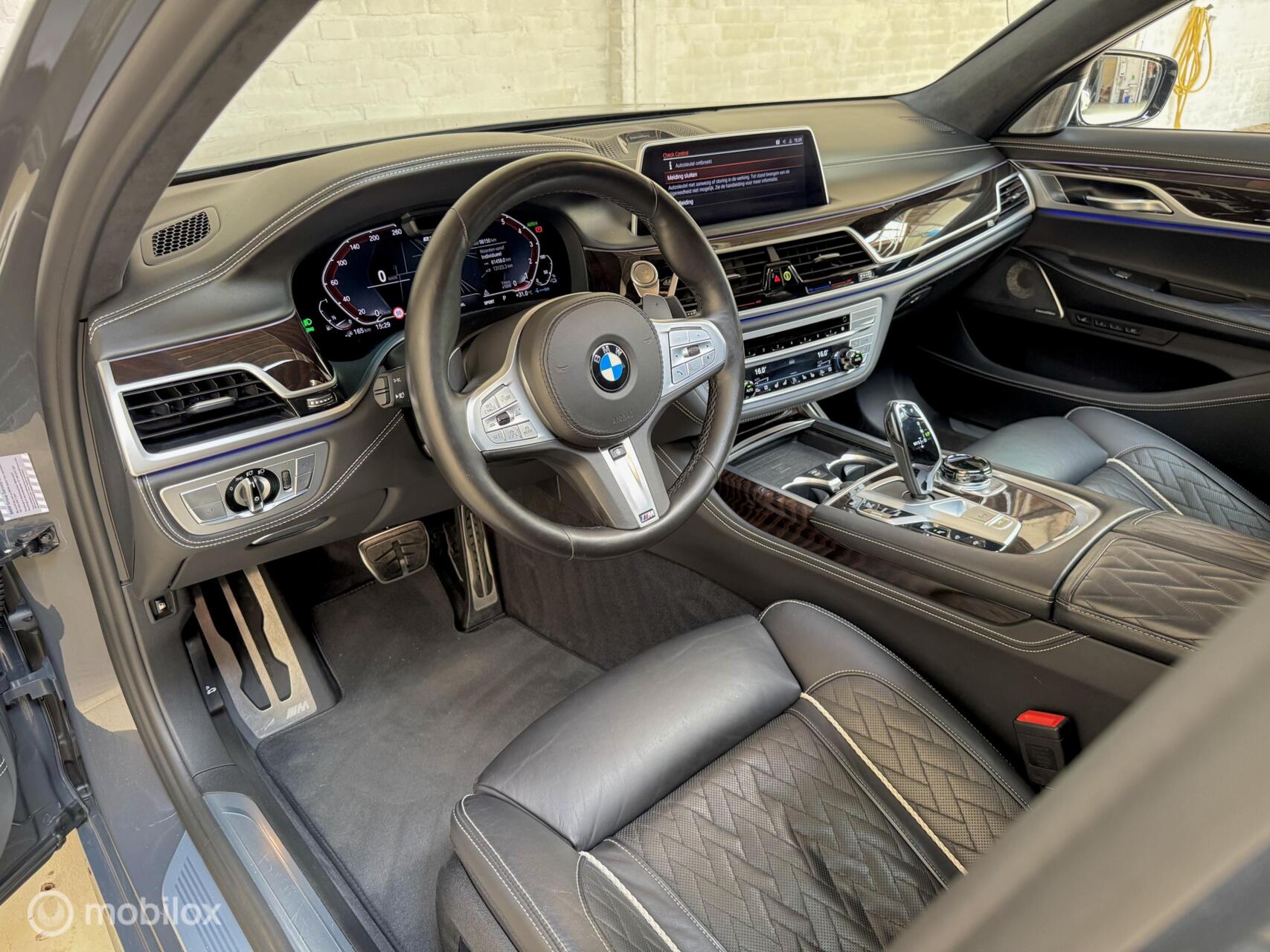 Foto van BMW 745le xDrive