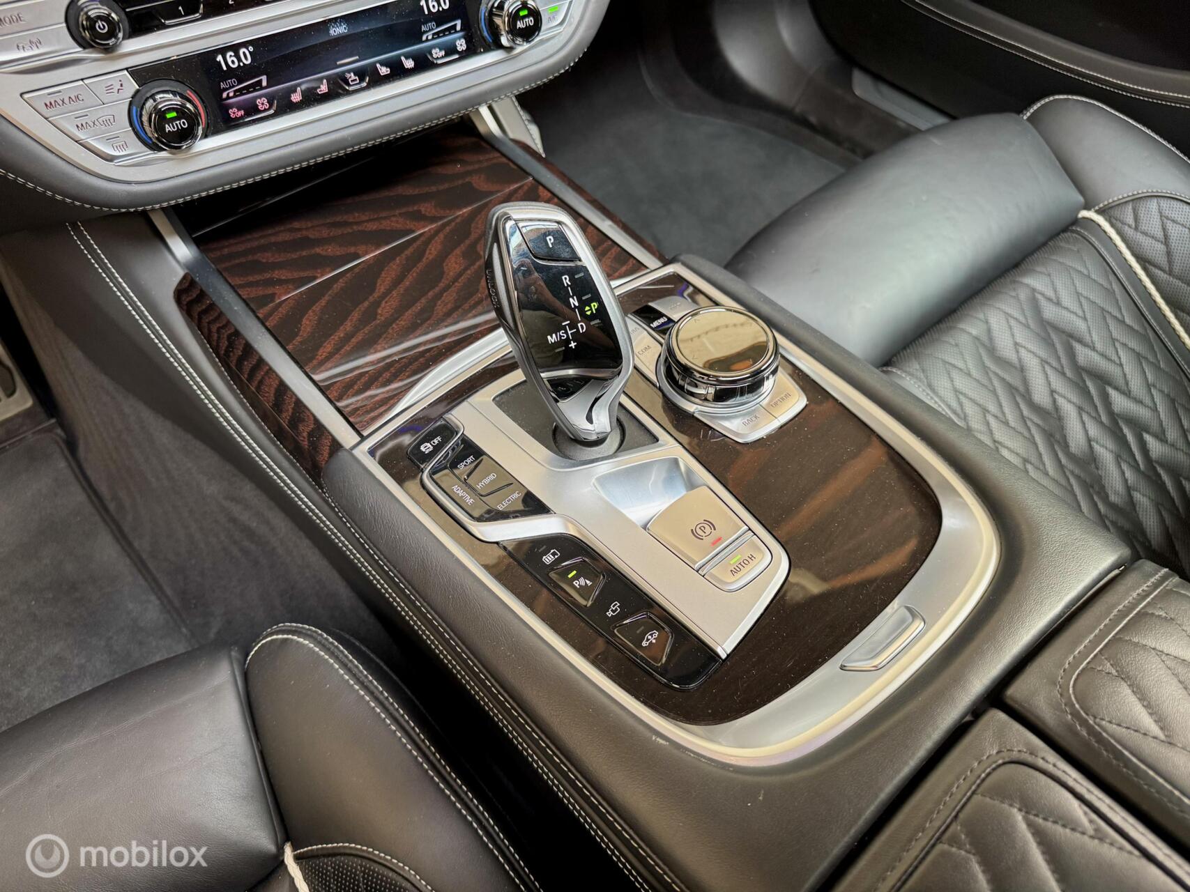 Foto van BMW 745le xDrive