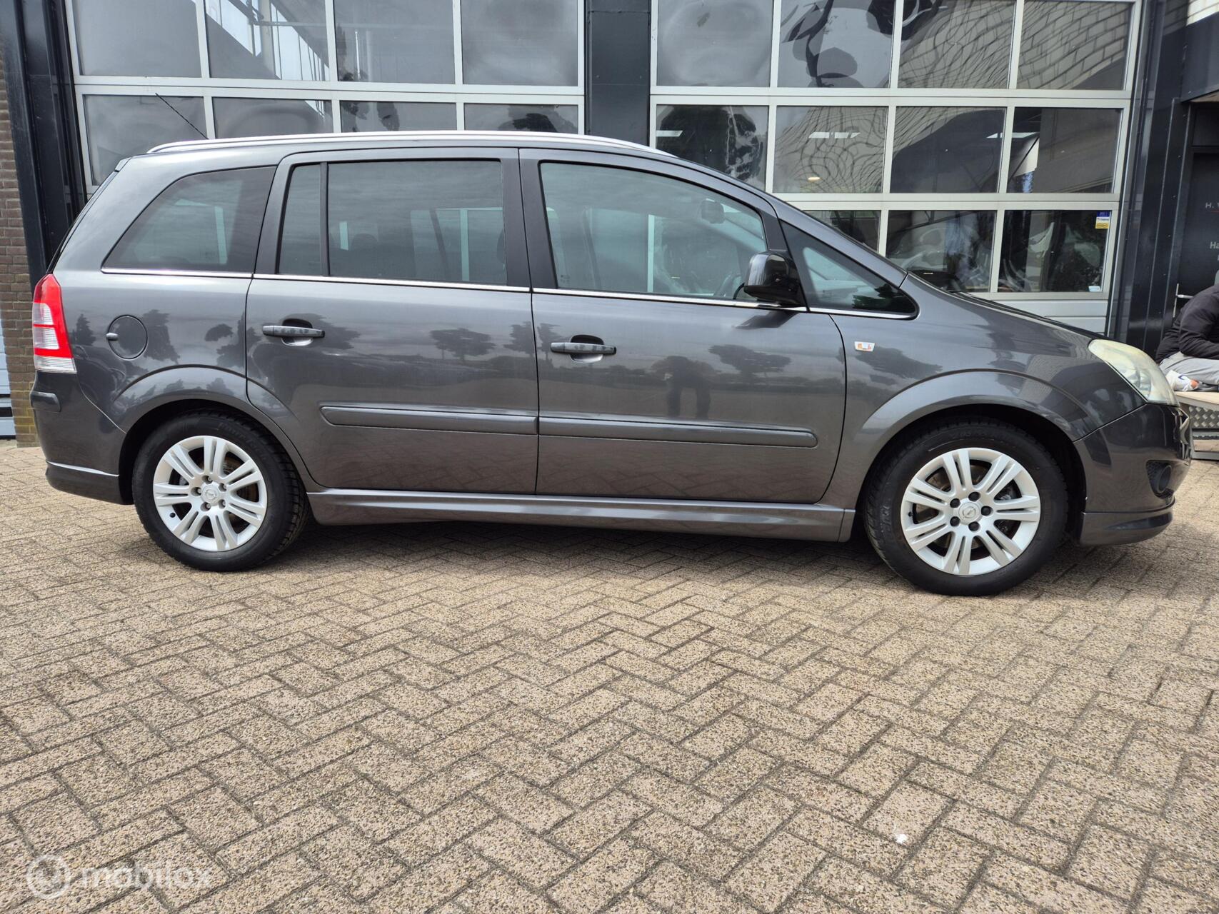 Foto van Opel Zafira