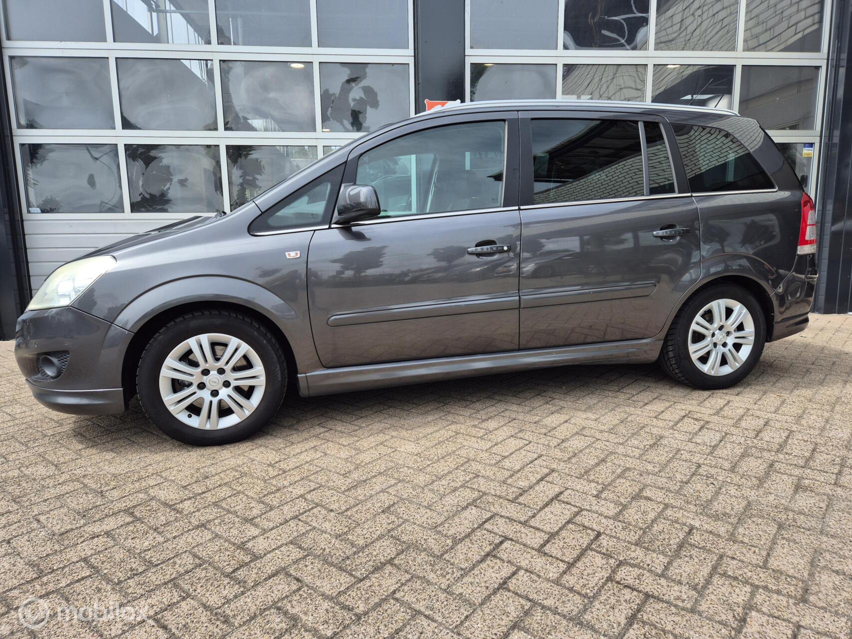 Foto van Opel Zafira