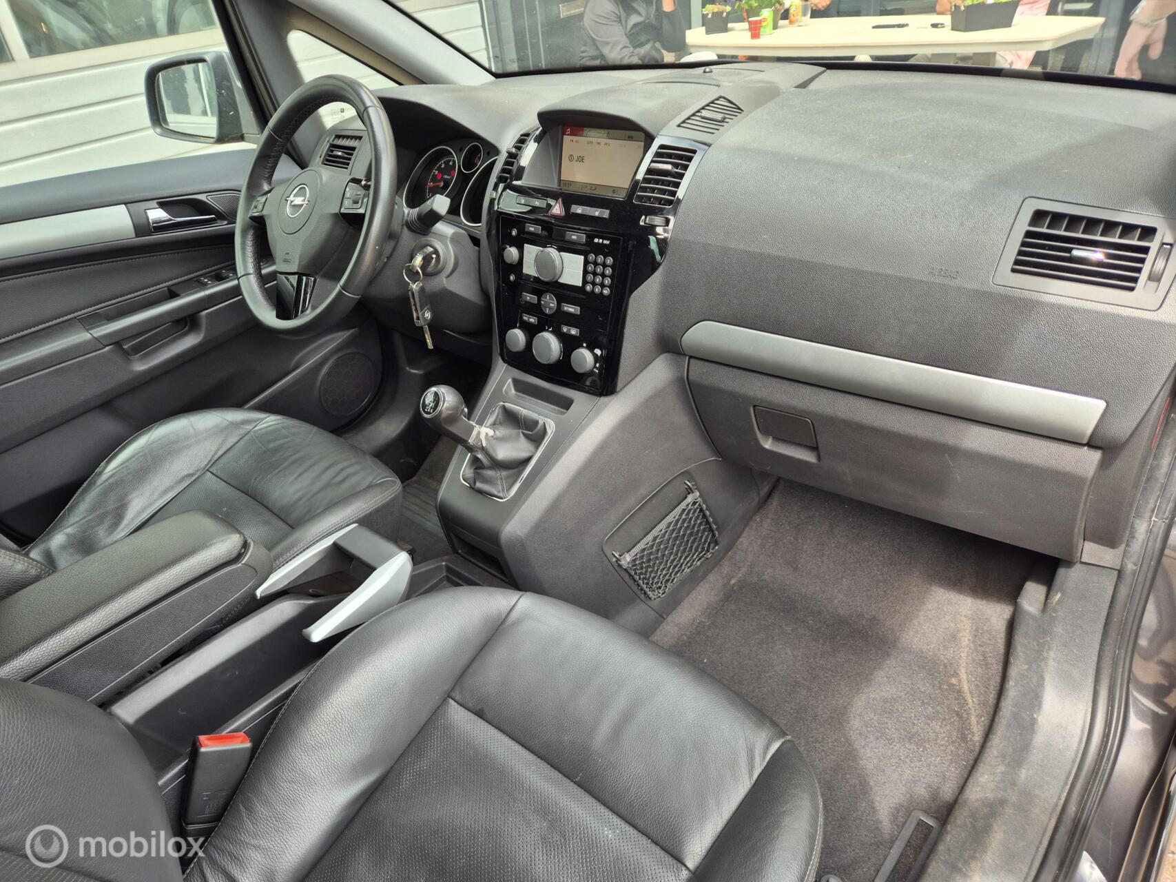 Foto van Opel Zafira