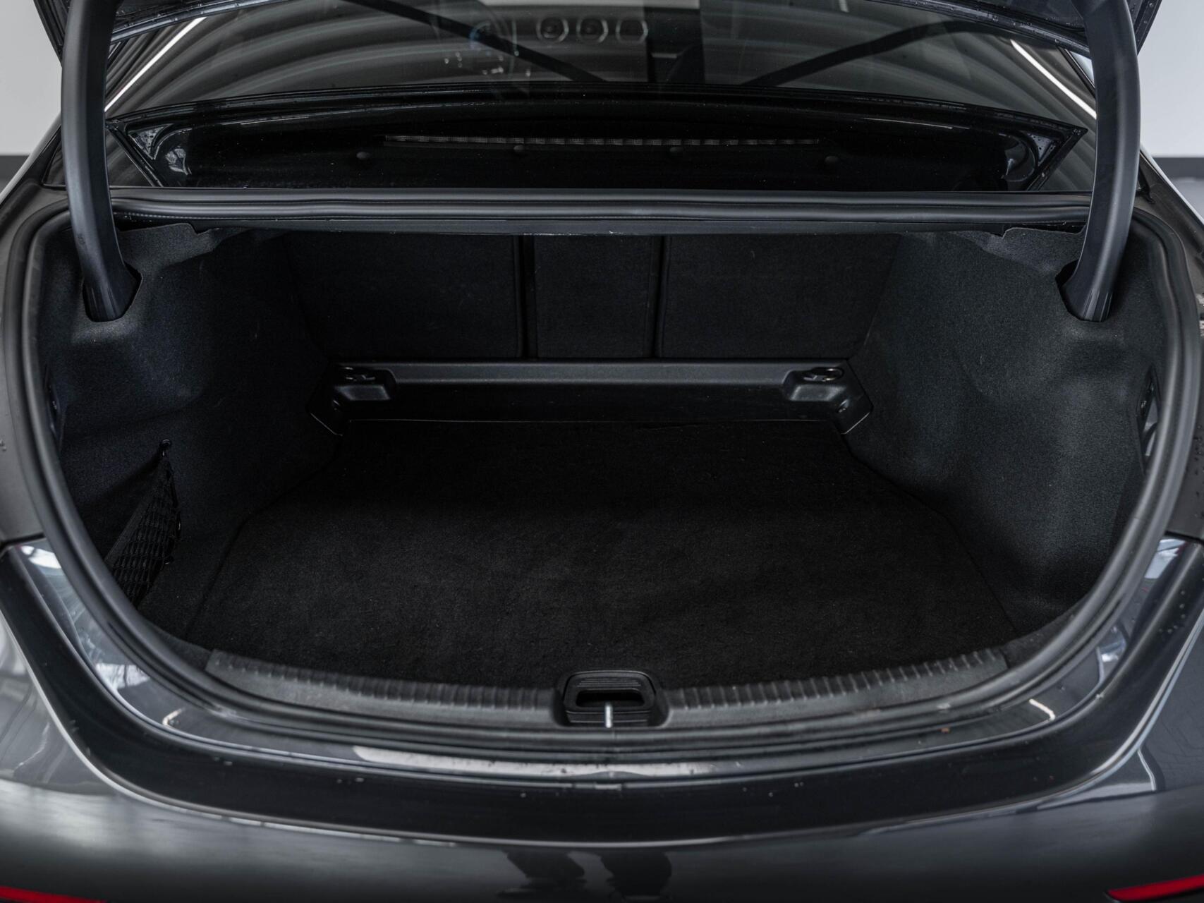 Foto van Mercedes-Benz C 300