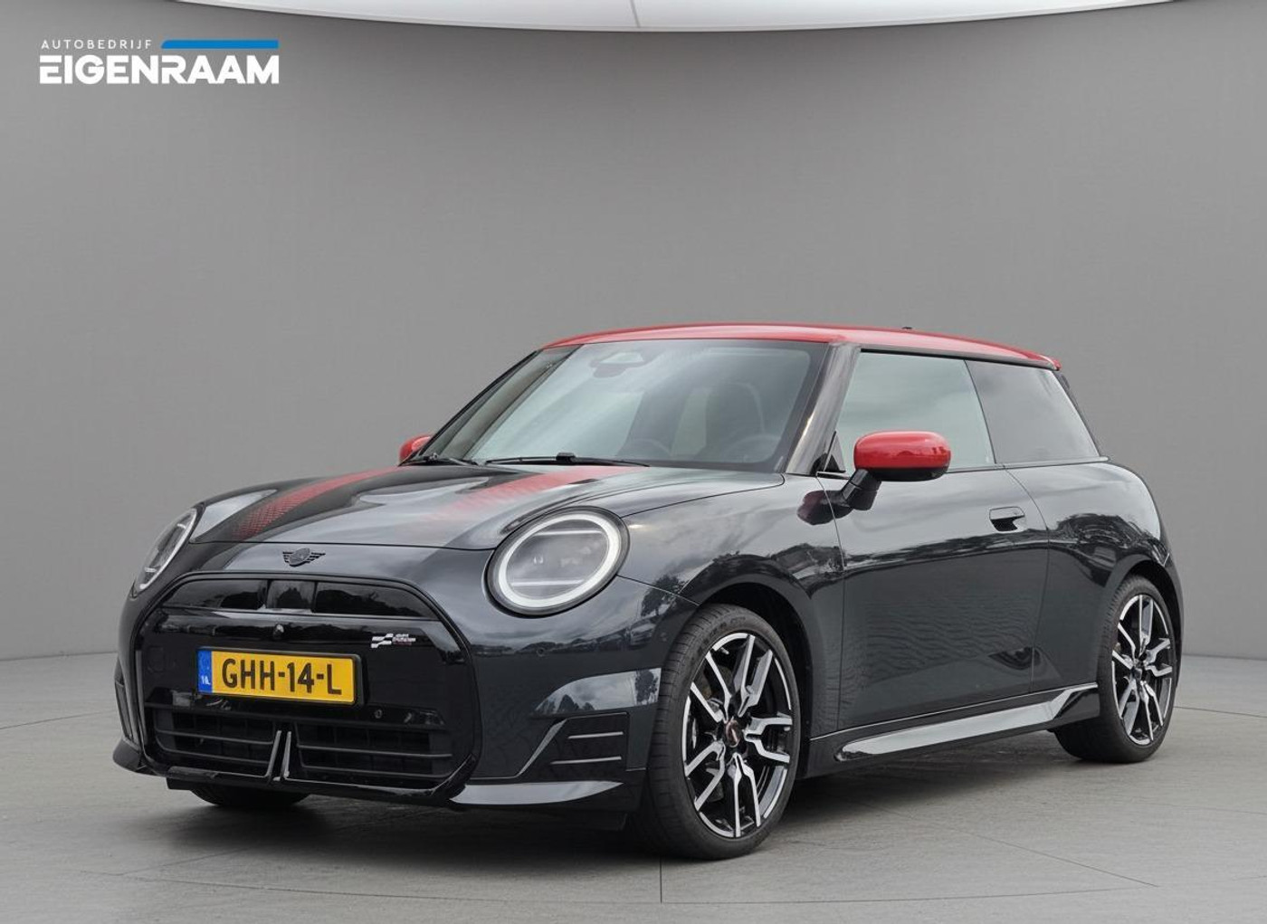 Mini Cooper E Cooper E John Cooper Works M 40.7 kWh | Pano | Harman/Kardon 2024 - voorkant