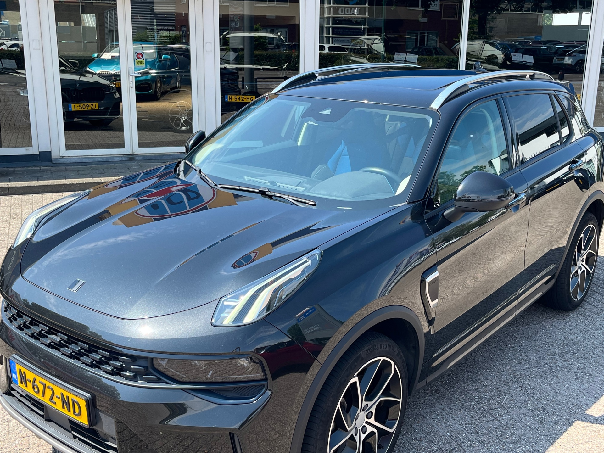 Foto van Lynk&co LYNK & Co 01