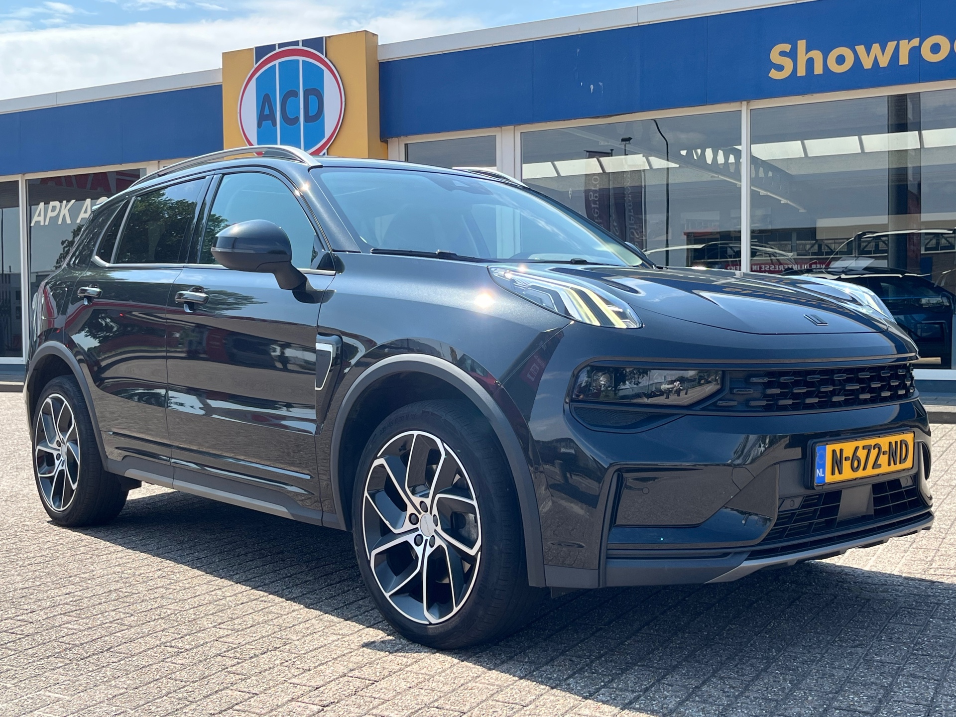 Foto van Lynk&co LYNK & Co 01