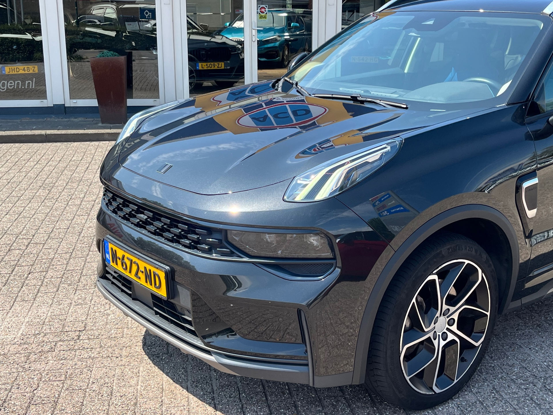 Foto van Lynk&co LYNK & Co 01
