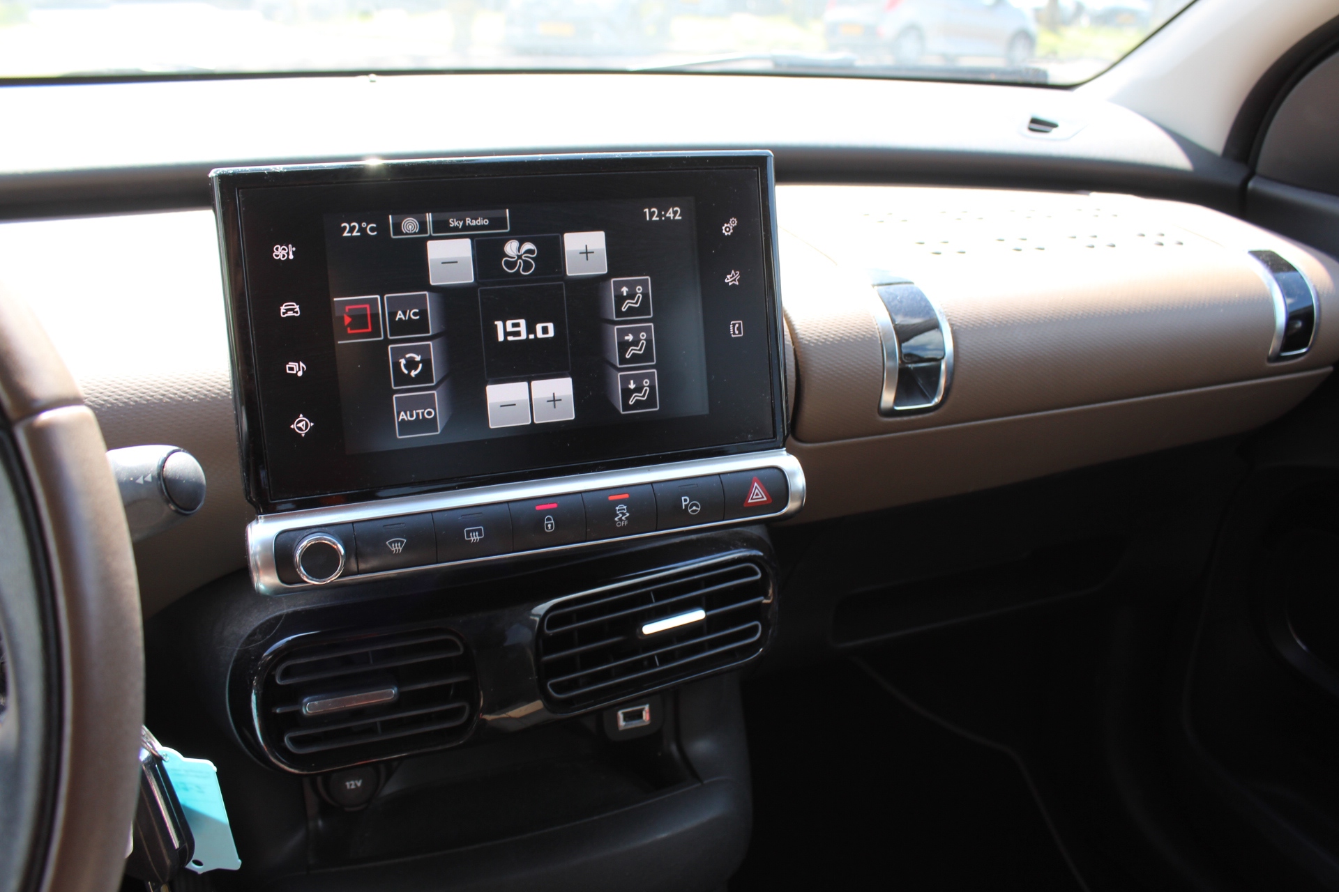 Foto van Citroen C4 Cactus