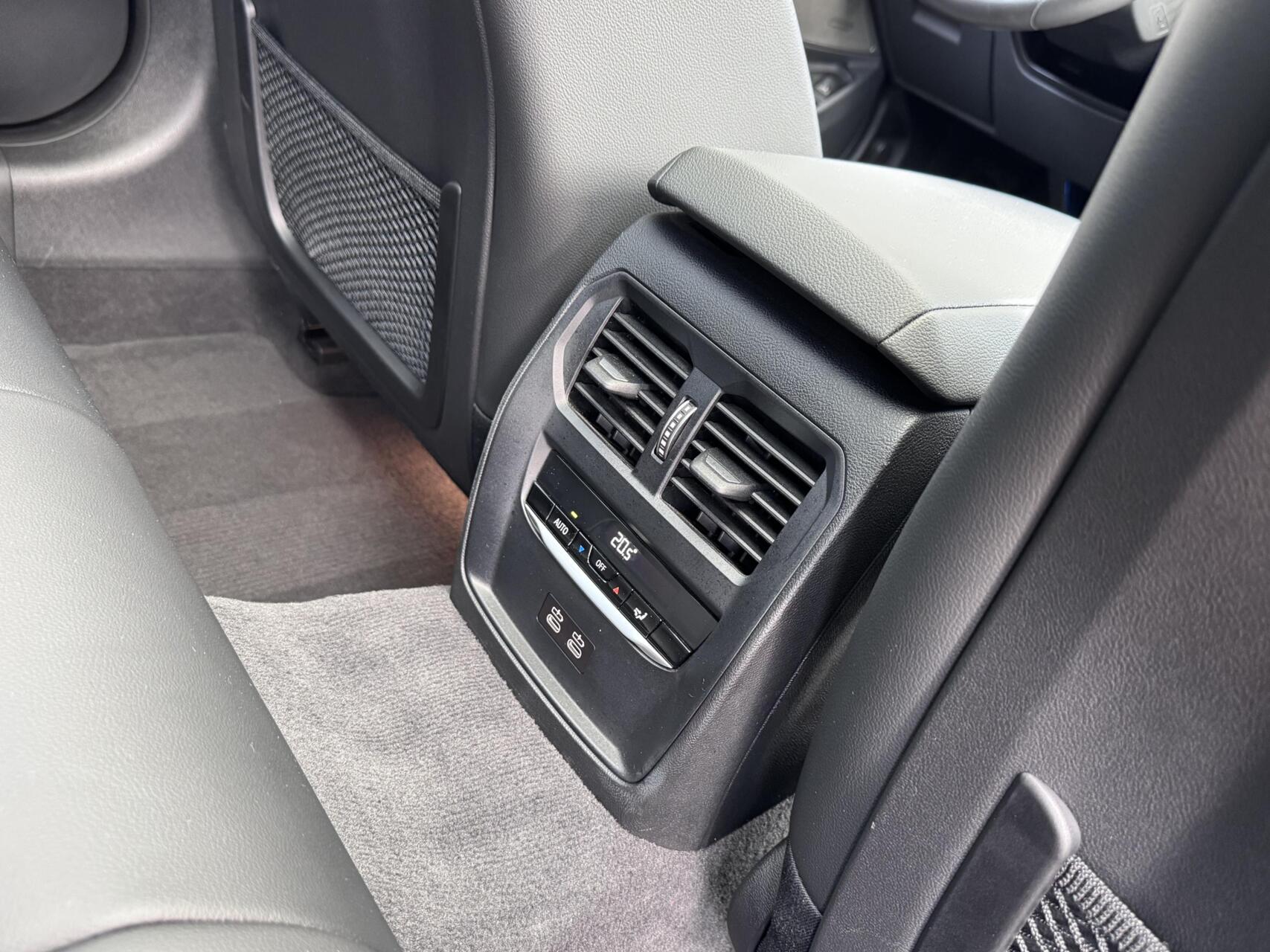 Foto van BMW 330e