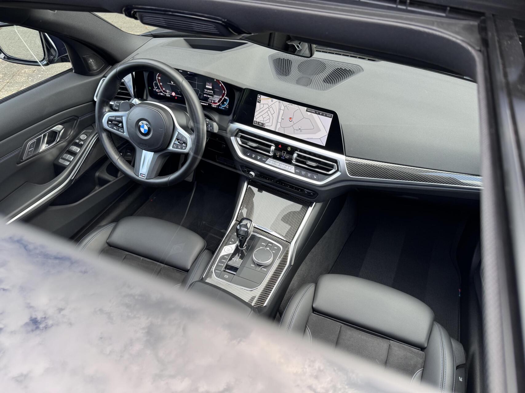 Foto van BMW 330e