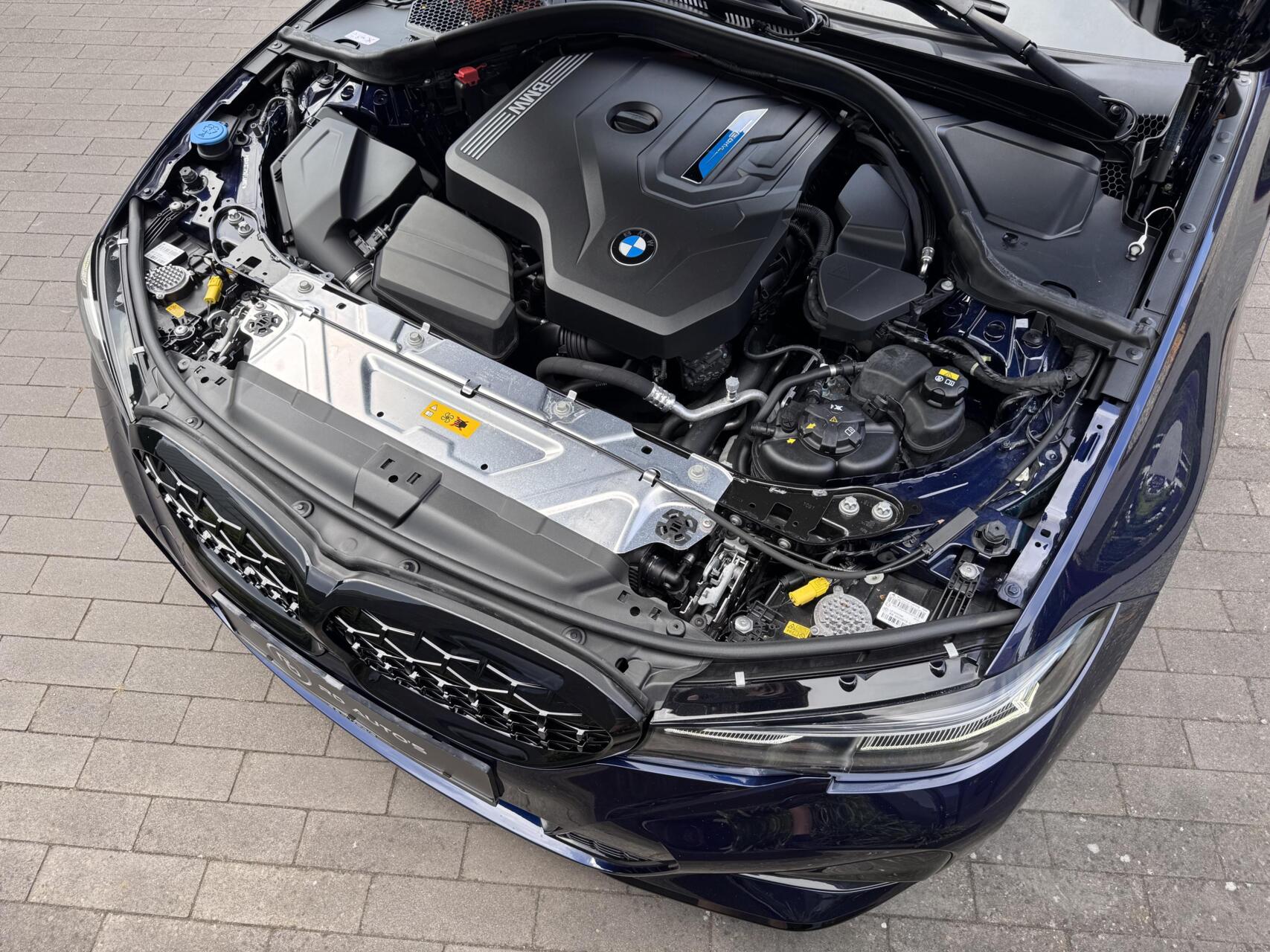 Foto van BMW 330e