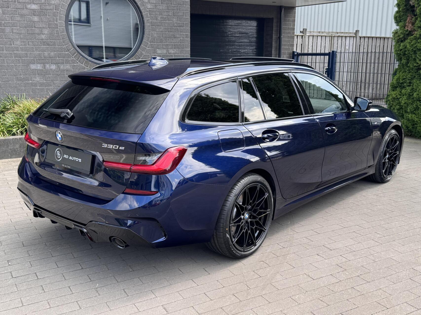 Foto van BMW 330e