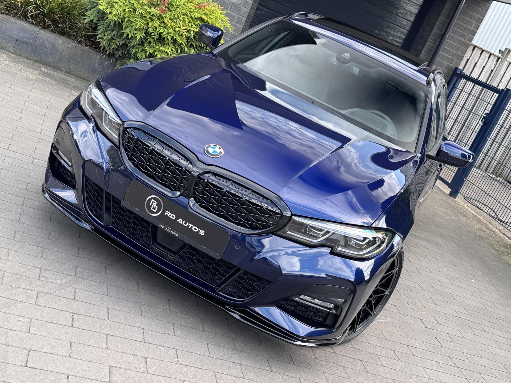 Foto van BMW 330e