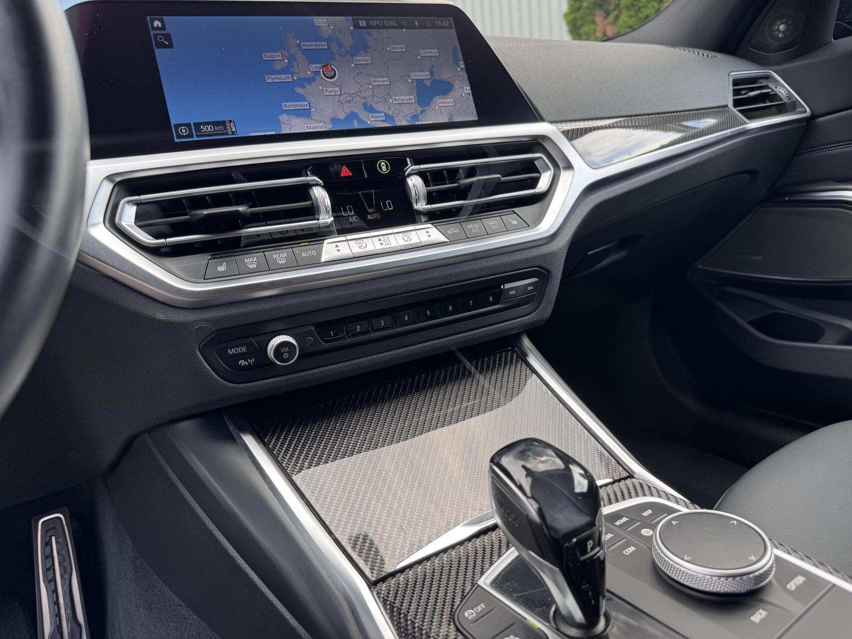 Foto van BMW 330e