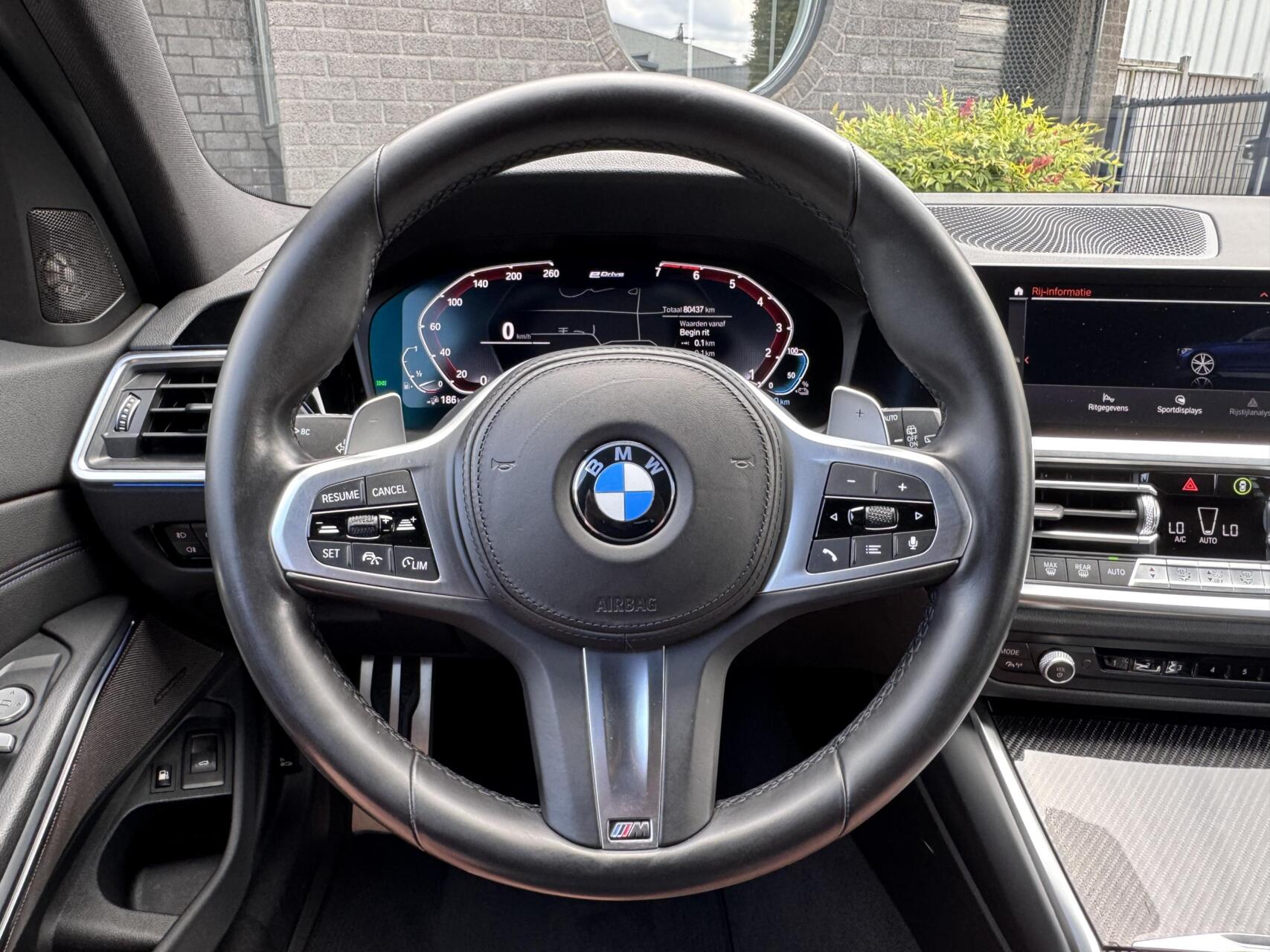 Foto van BMW 330e