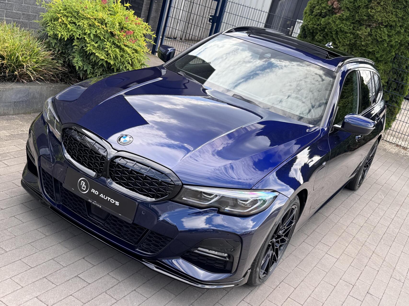 Foto van BMW 330e