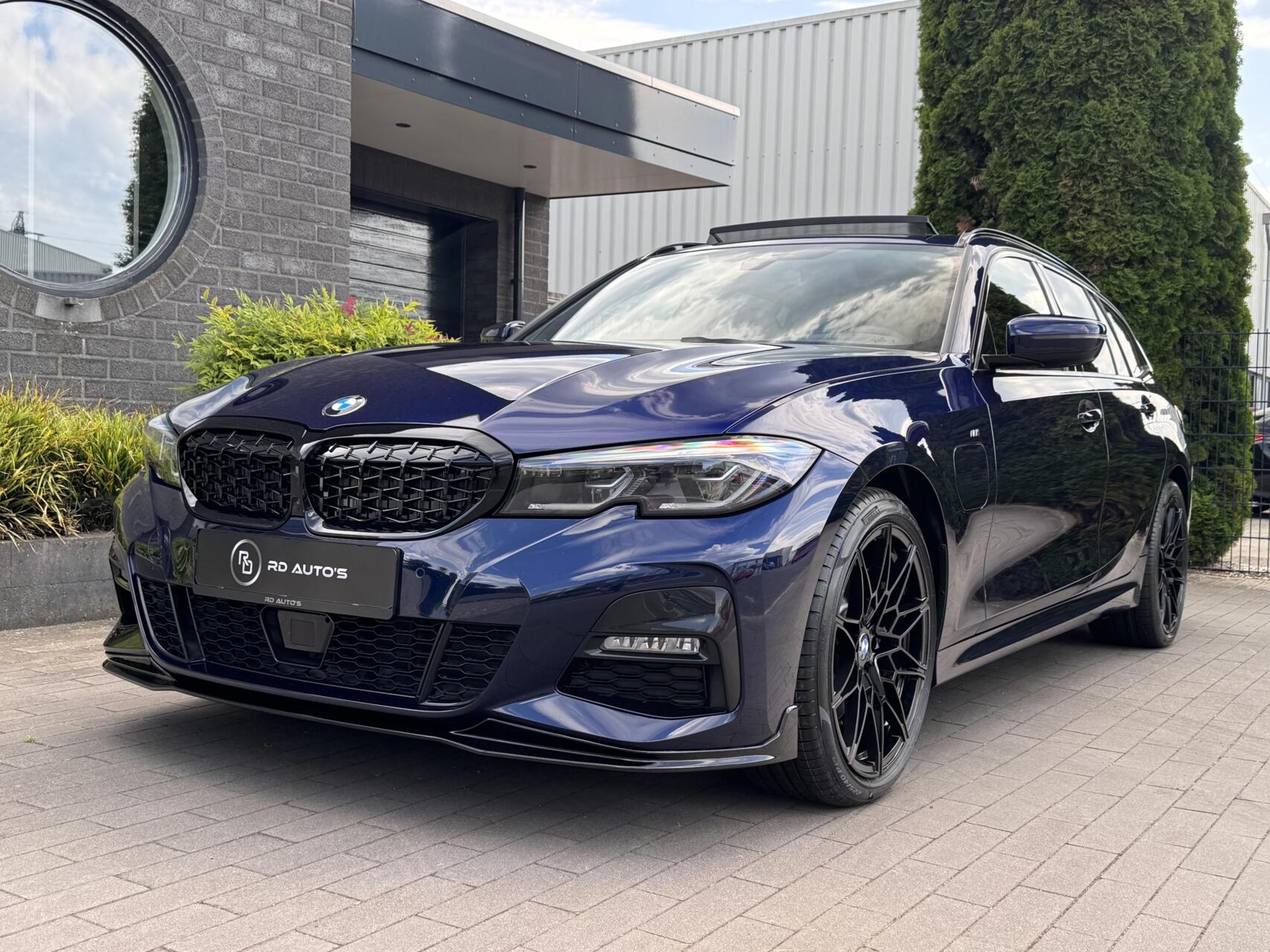 Foto van BMW 330e