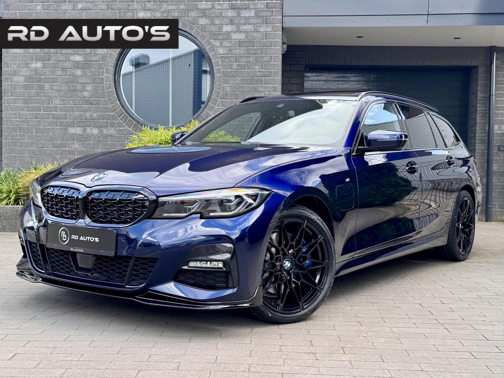 BMW 330e 330e High Executive M Sport Pano H/K HUD Laser Carbon 2021 - voorkant