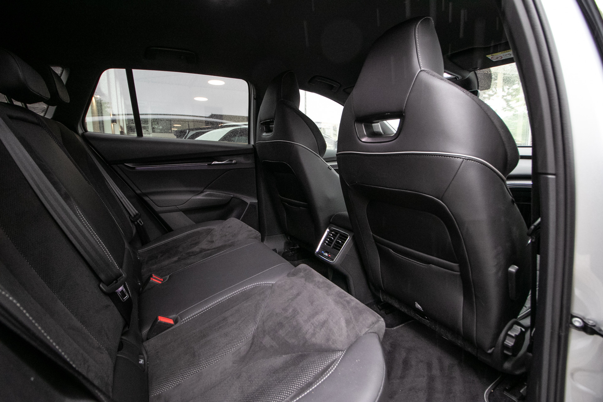 Foto van Skoda Enyaq 60