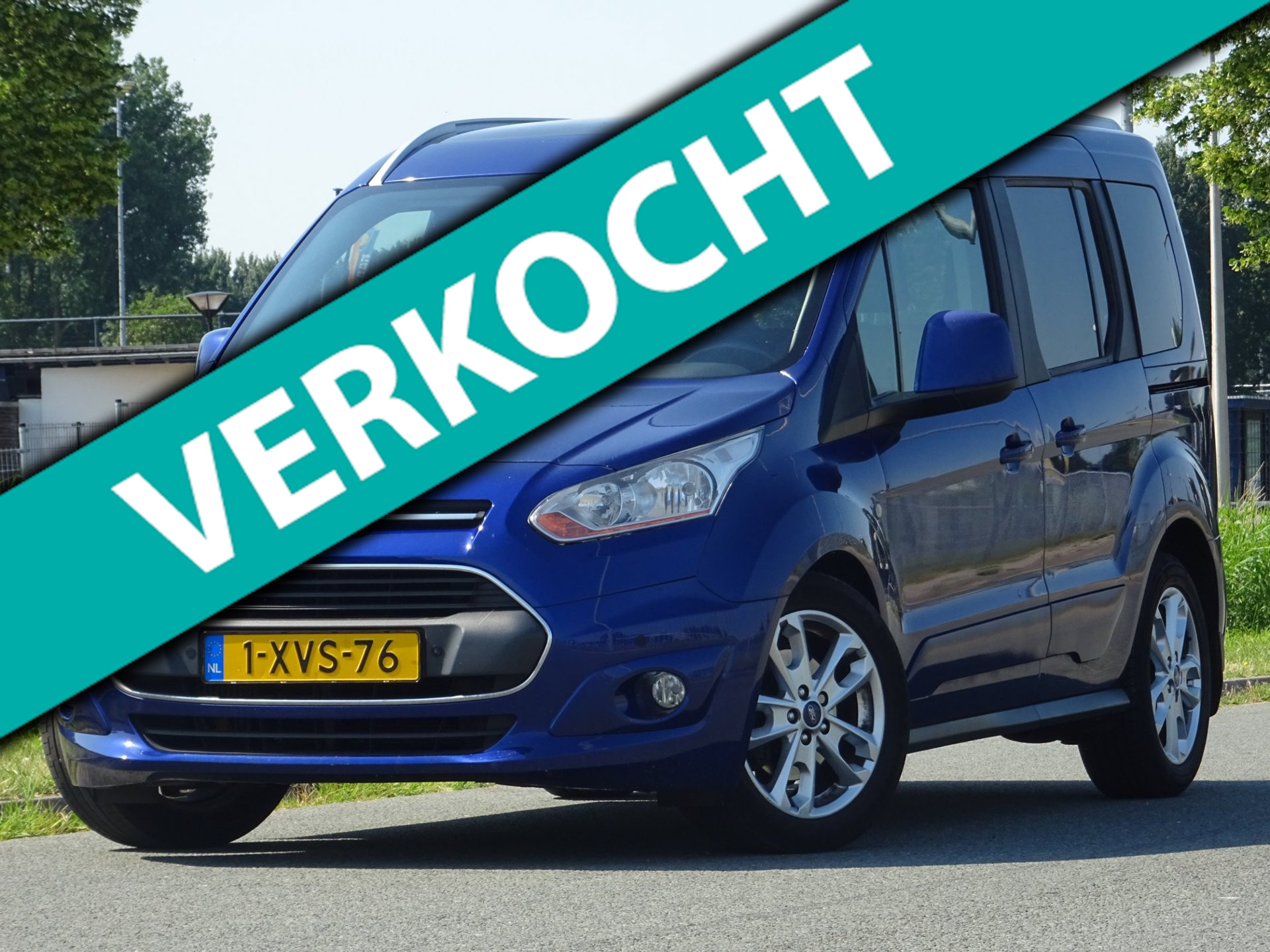 Ford Tourneo Connect 1.0 Titanium NAP/PANORAMA/PDC 2014 - voorkant