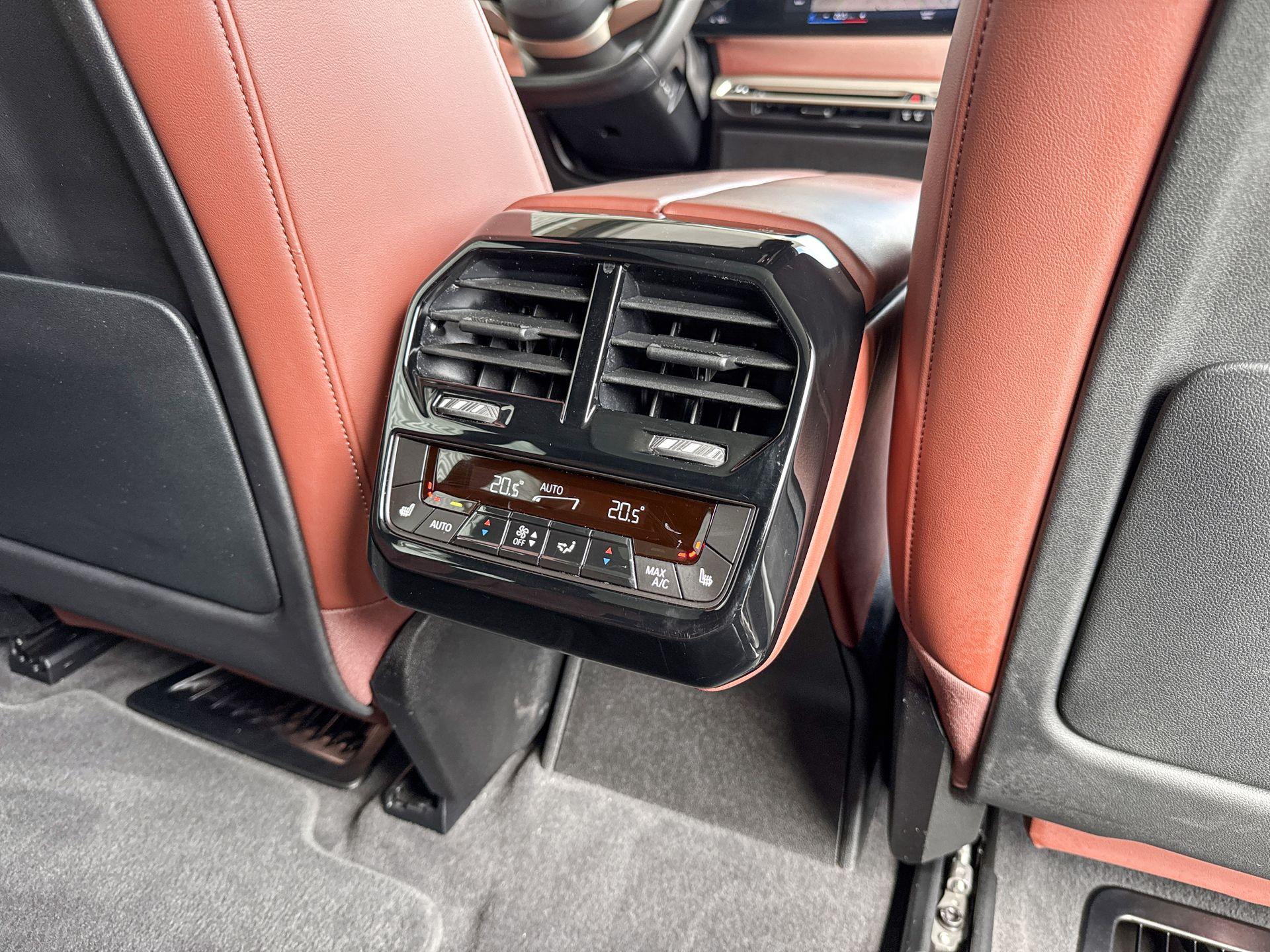 Foto van BMW Ix Xdrive40
