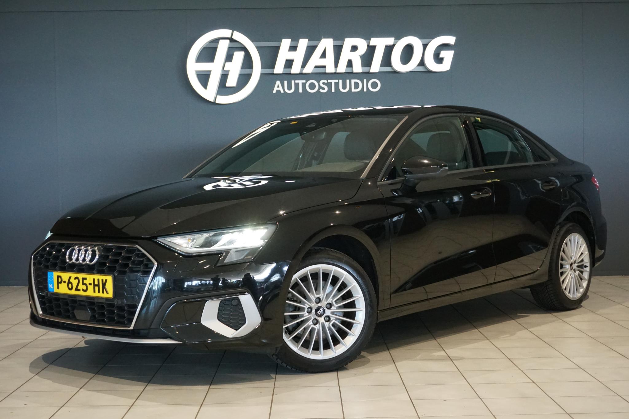 Audi A3 Limousine 30 TFSI Business edition 2021 - voorkant