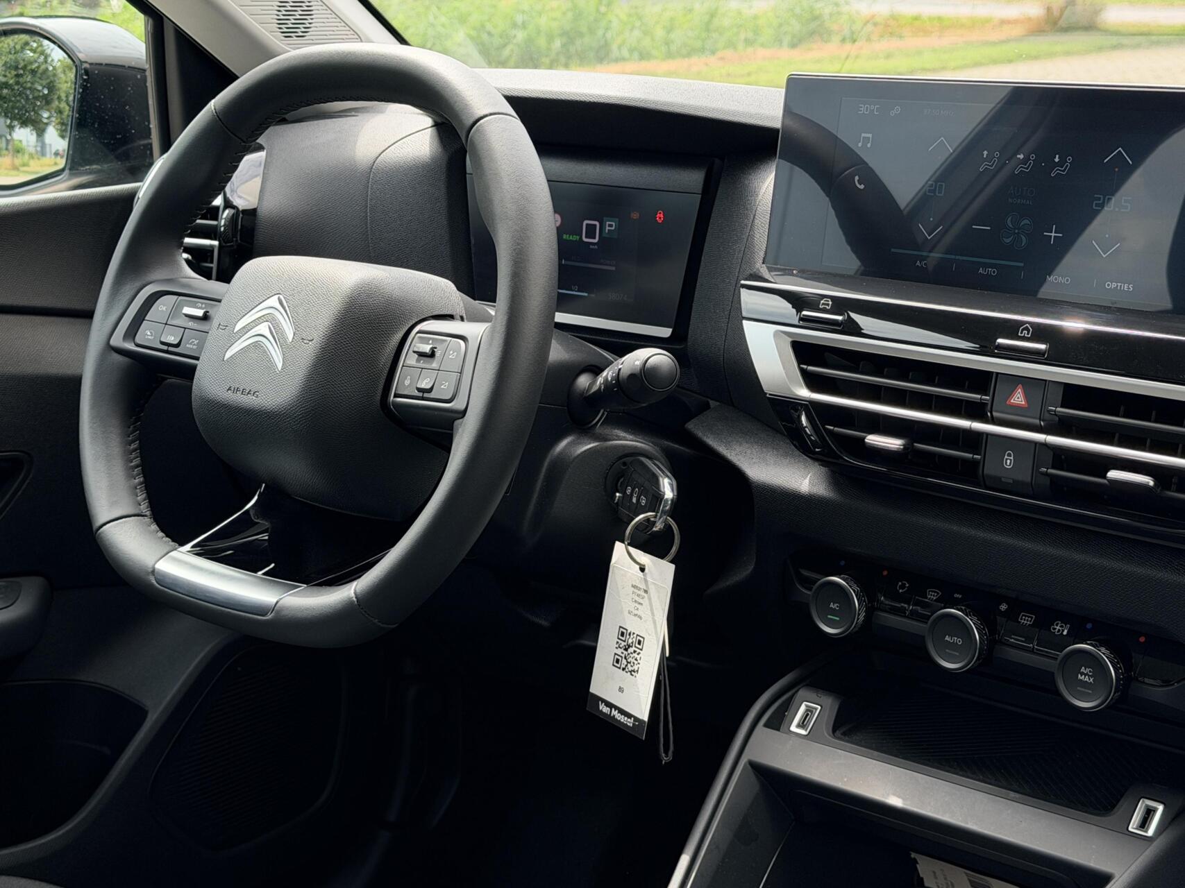 Foto van Citroen E-c4
